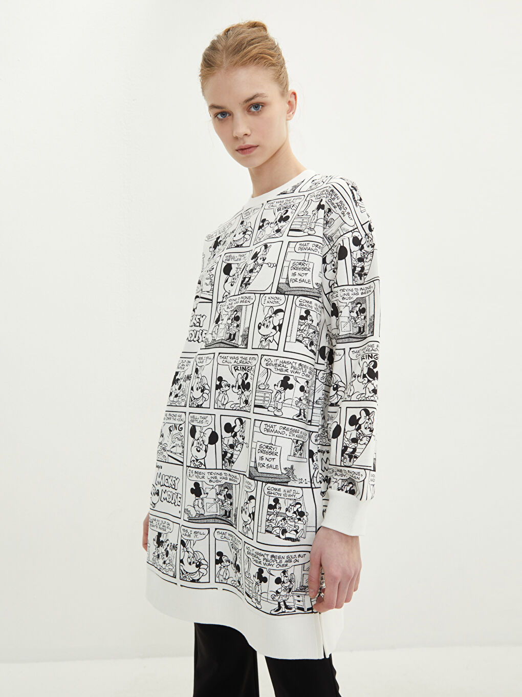 Siyah Bisiklet Yaka Mickey Mouse Baskılı Uzun Kollu Oversize Kadın Sweatshirt Tunik