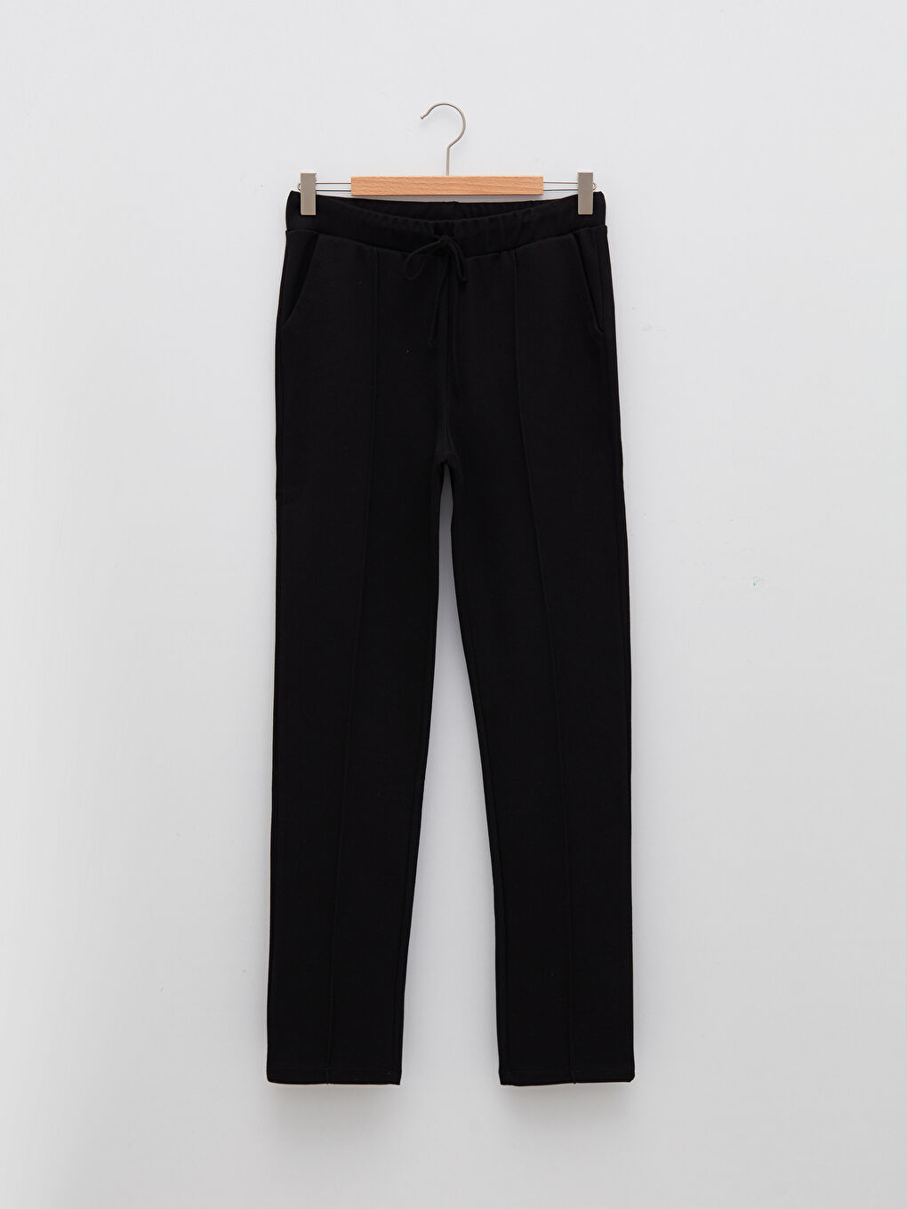 Siyah Beli Lastikli Düz Cep Detaylı Kadın Eşofman Altı-6