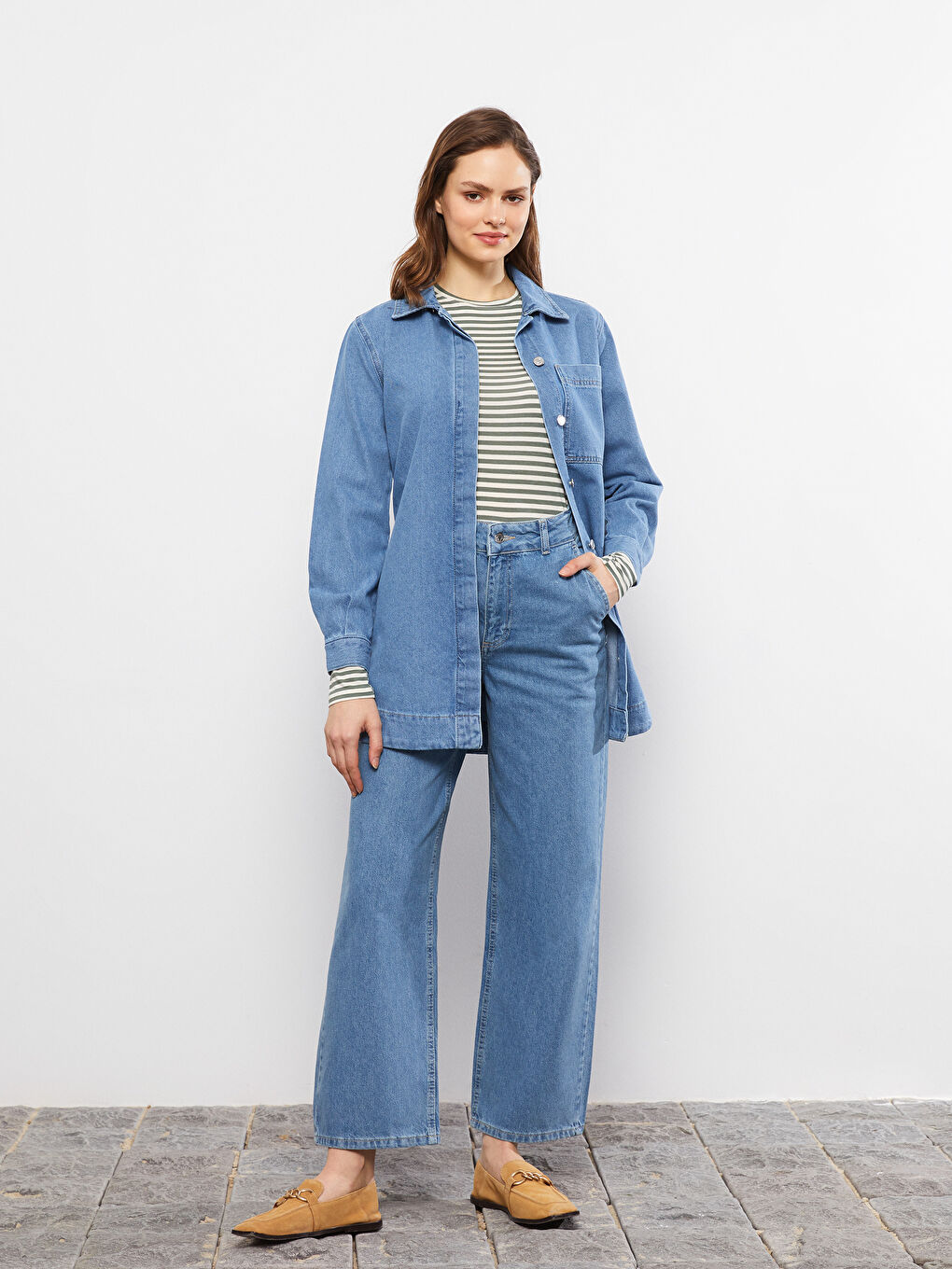 İndigo Standart Fit Cep Detaylı Kadın Rodeo Jean Pantolon