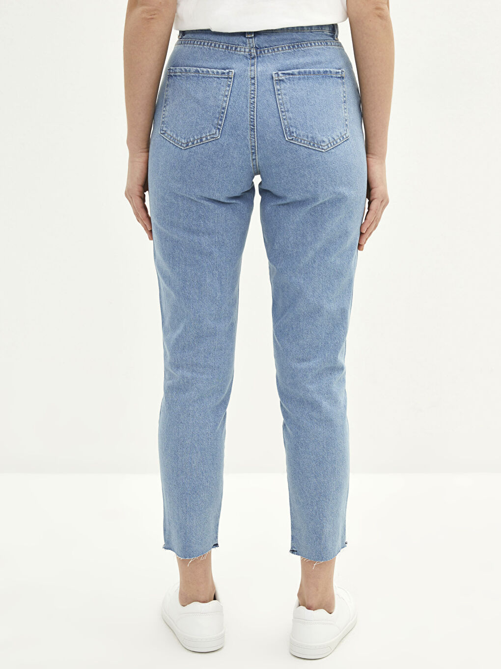 İndigo Standart Fit Cep Detaylı Kadın Rodeo Jean Pantolon-4