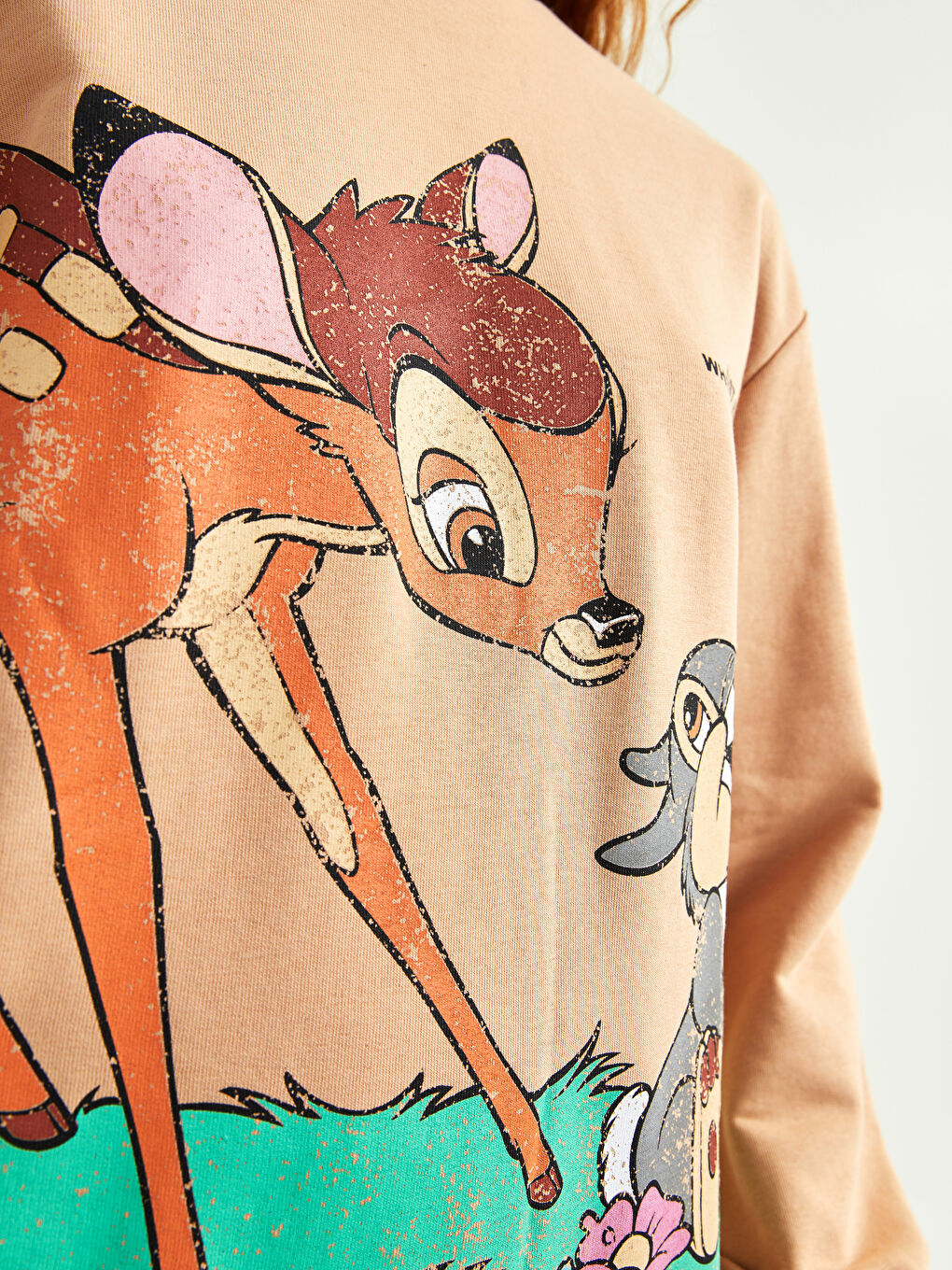 Bej Bisiklet Yaka Bambi Baskılı Uzun Kollu Kadın Sweatshirt-3