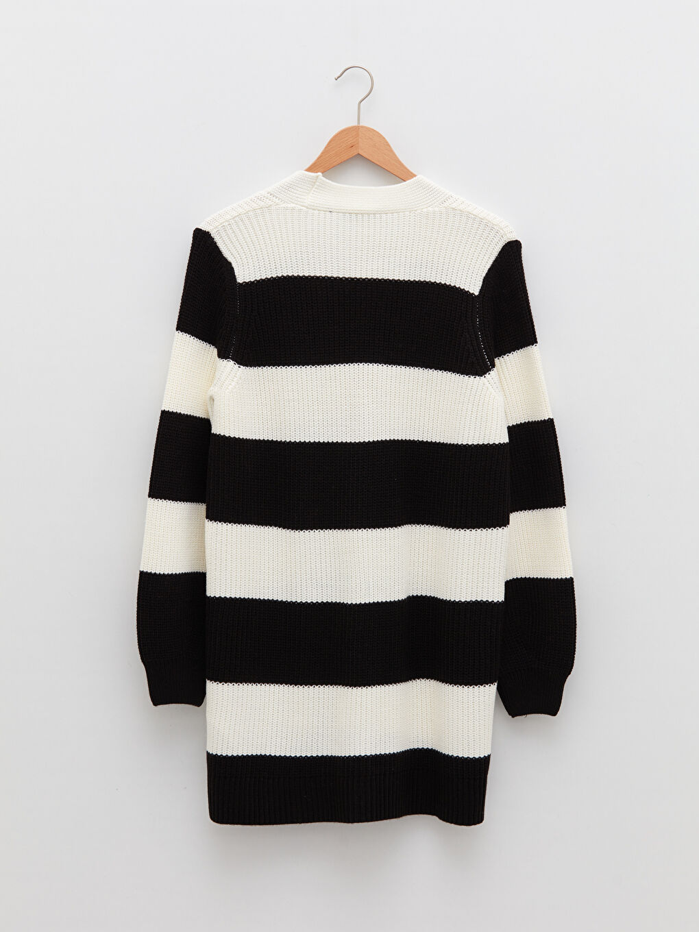 Siyah V Yaka Renk Bloklu Uzun Kollu Kadın Triko Hırka-7