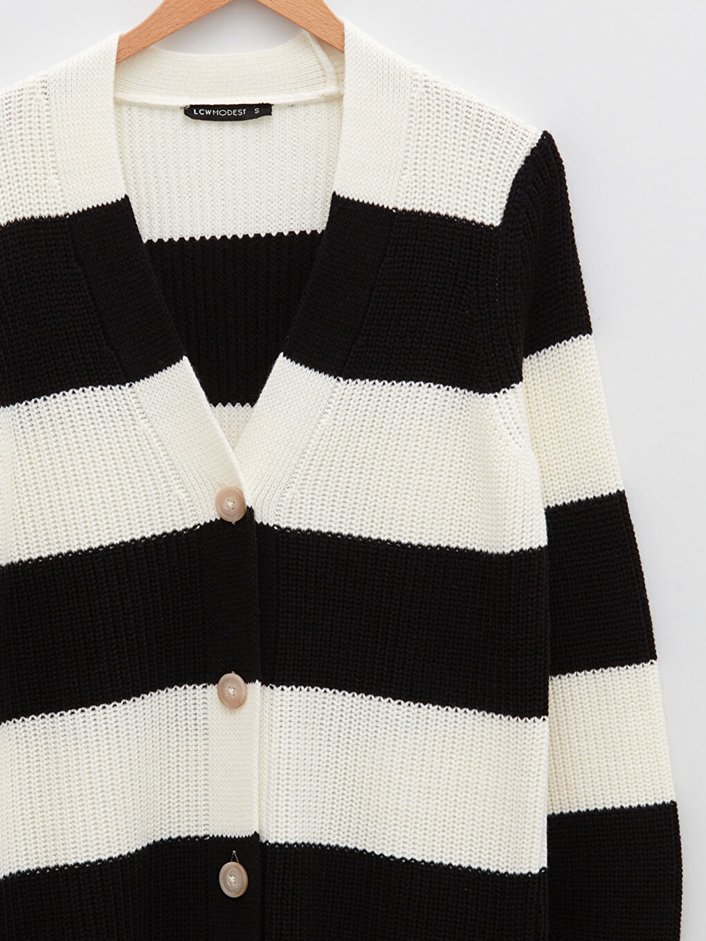 Siyah V Yaka Renk Bloklu Uzun Kollu Kadın Triko Hırka-8