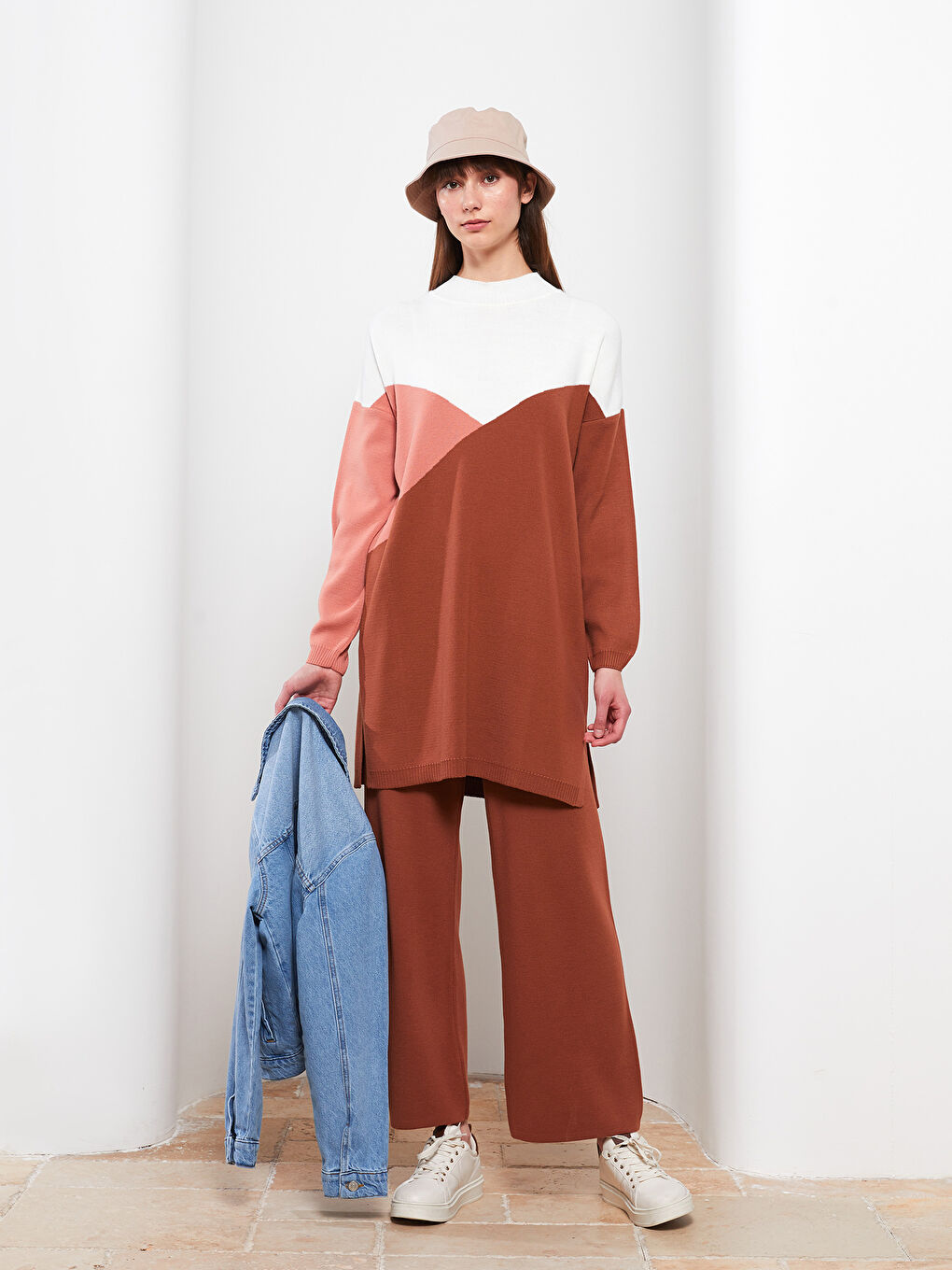 Kahverengi Kadın Beli Lastikli Düz Triko Pantolon-1