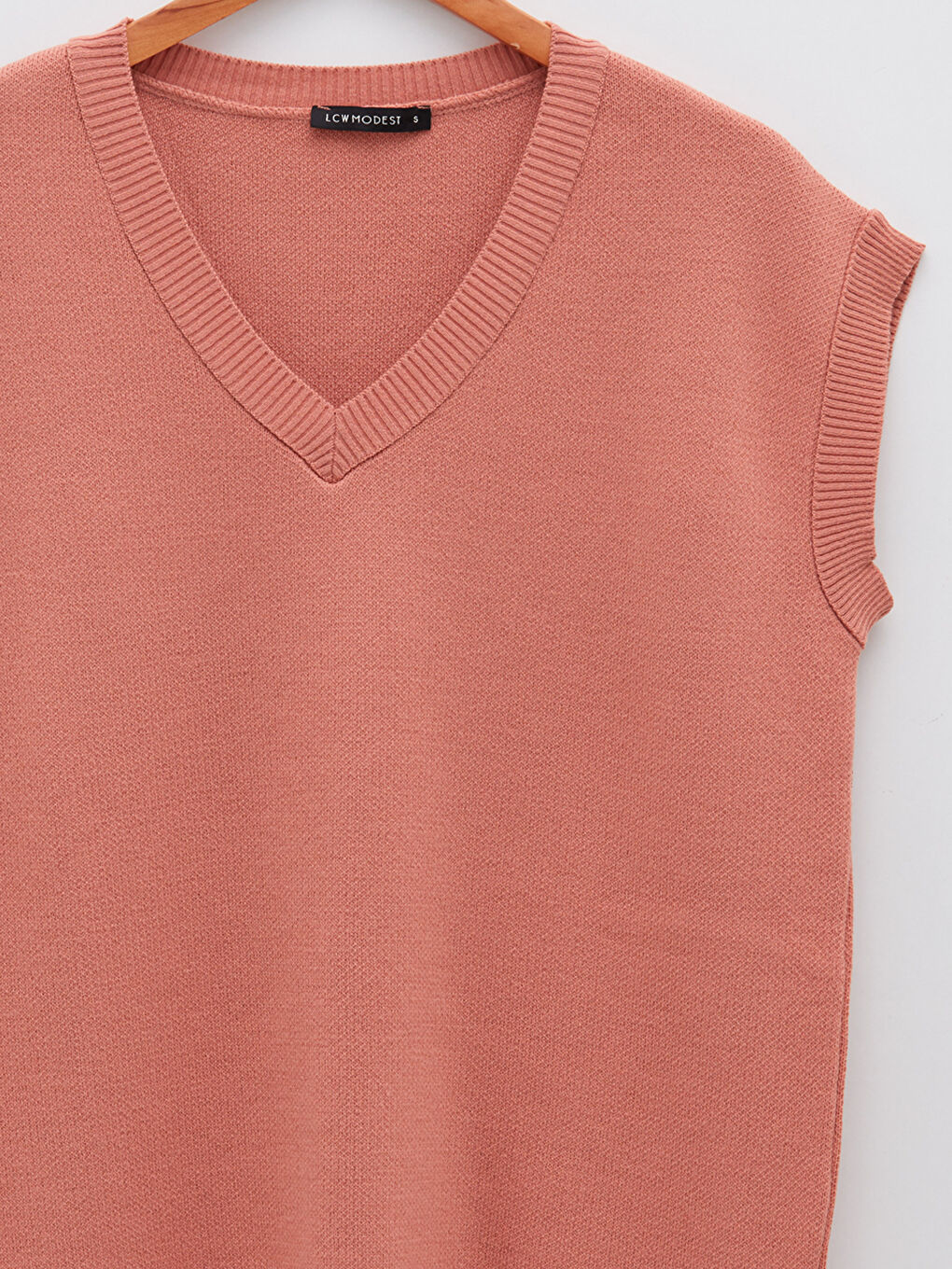 سترة صوفية بدون أكمام برقبة على شكل حرف V سادة للسيدات-6