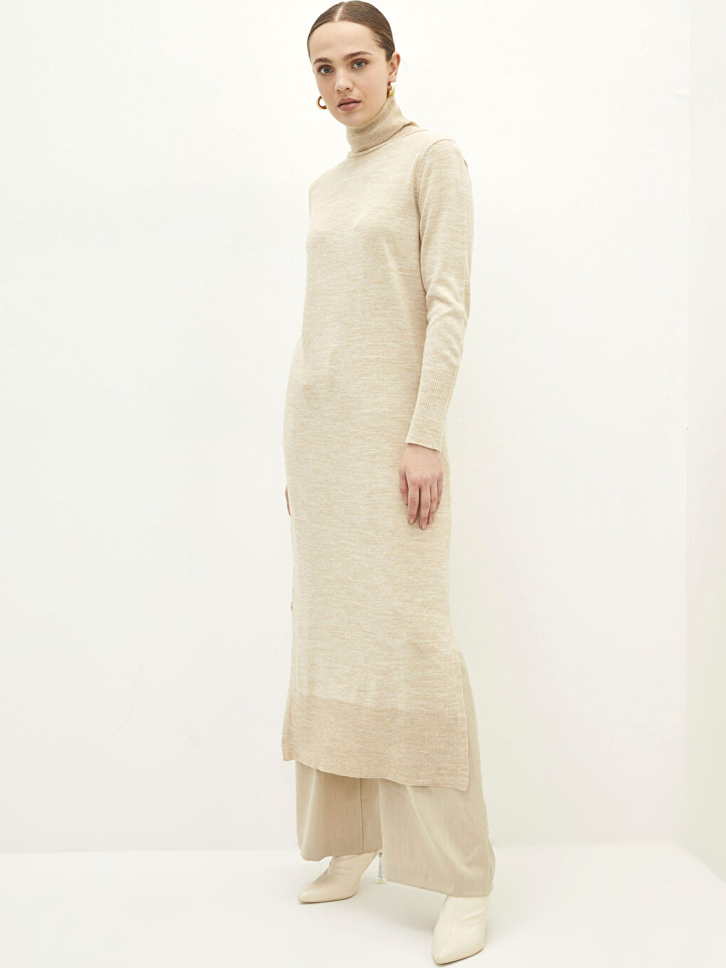 Bej Balıkçı Yaka Düz Uzun Kollu Kadın Triko Tunik