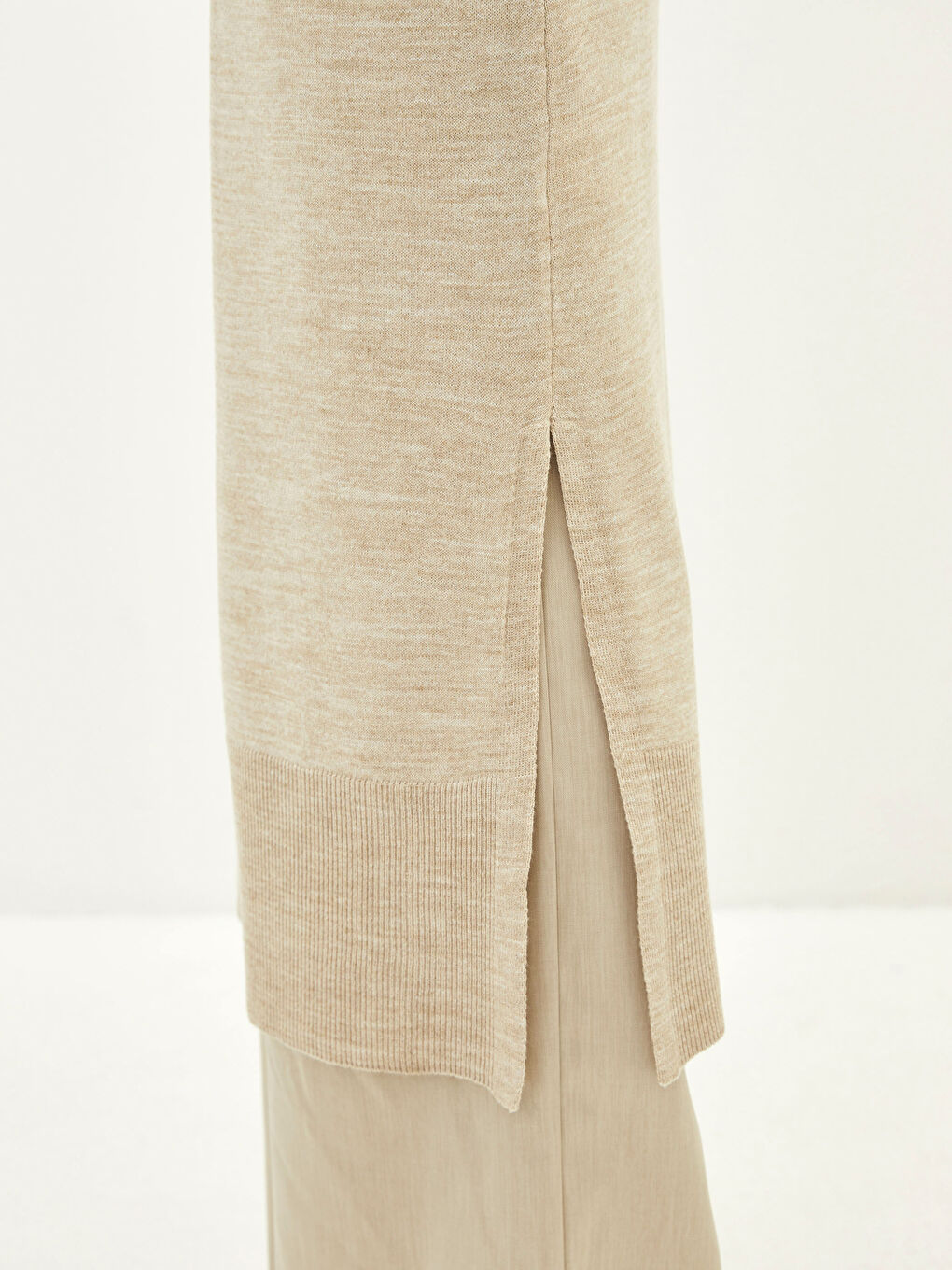 Bej Balıkçı Yaka Düz Uzun Kollu Kadın Triko Tunik-2