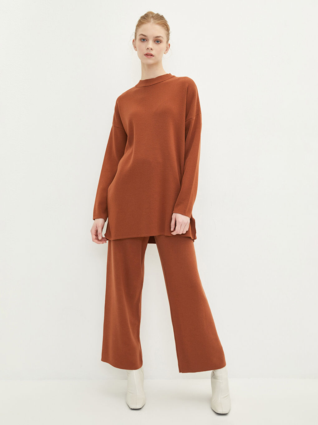 Kahverengi Dik Yaka Kadın Triko Tunik-2