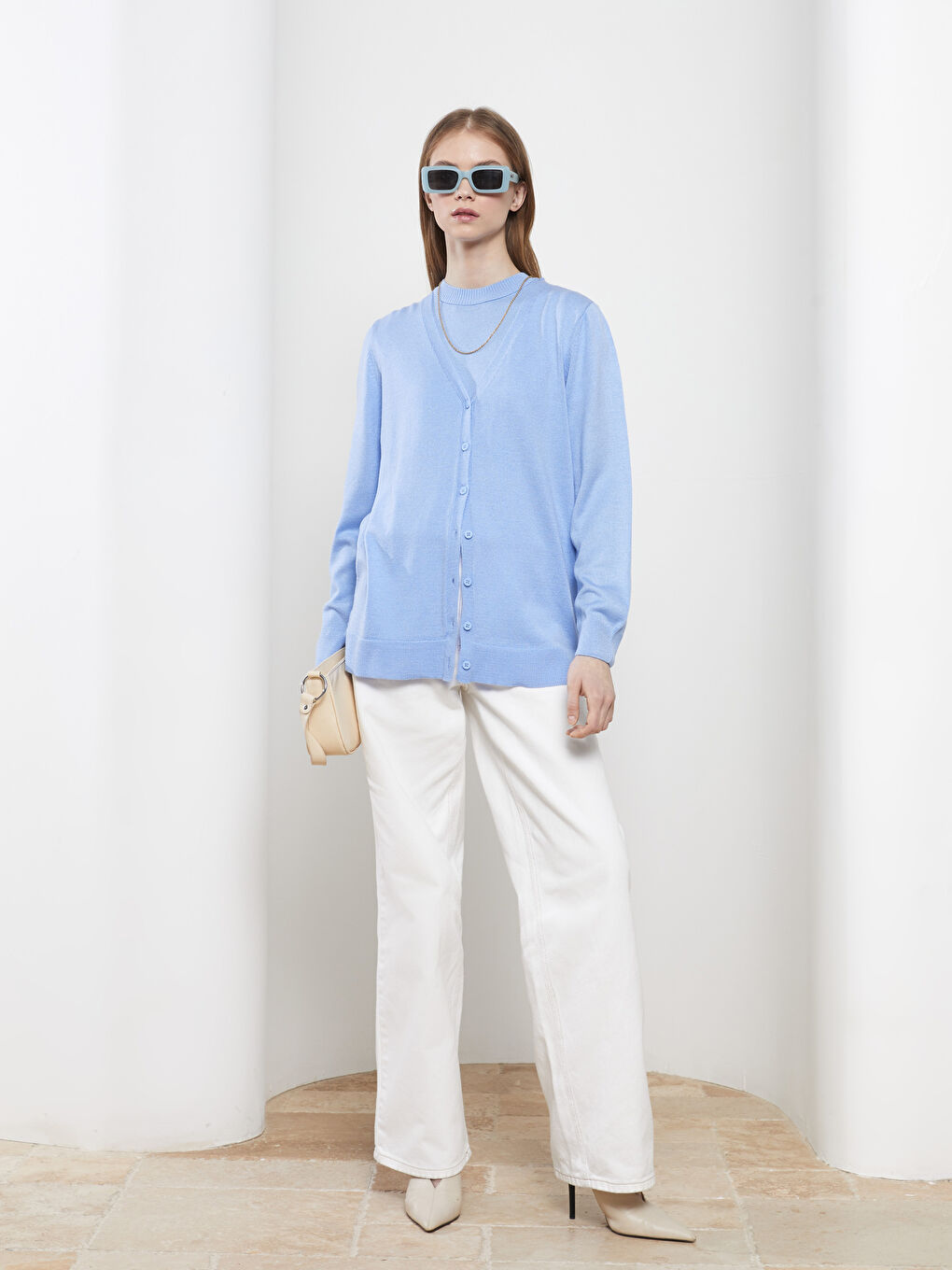 Mavi V Yaka Kadın Triko Hırka