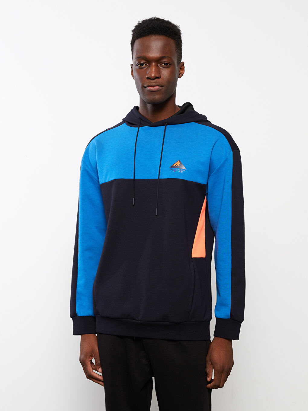 ерлерге арналған түрлі-түсті ұзын жең капюшонды спорттық худи-1