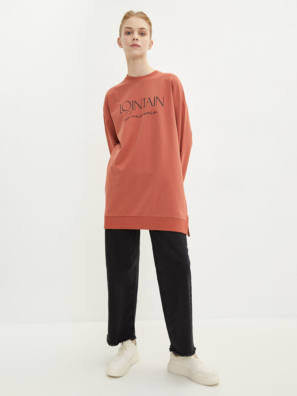 Turuncu Bisiklet Yaka Yazı Baskılı Uzun Kollu Oversize Kadın Sweatshirt Tunik-1