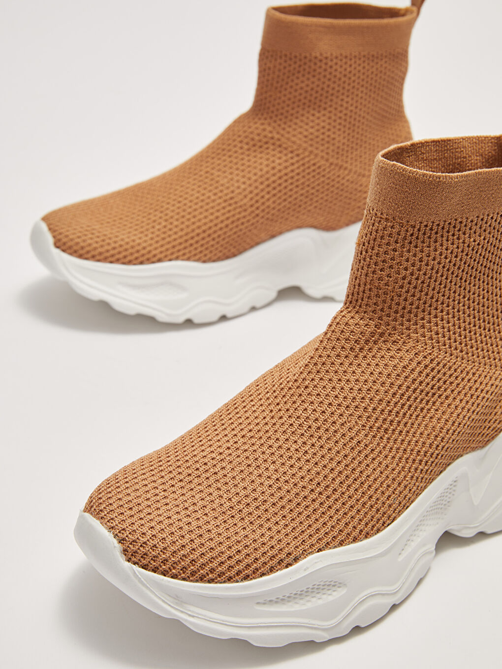 Selbstgemusterte Stiefel mit dicker Sohle für Damen-3