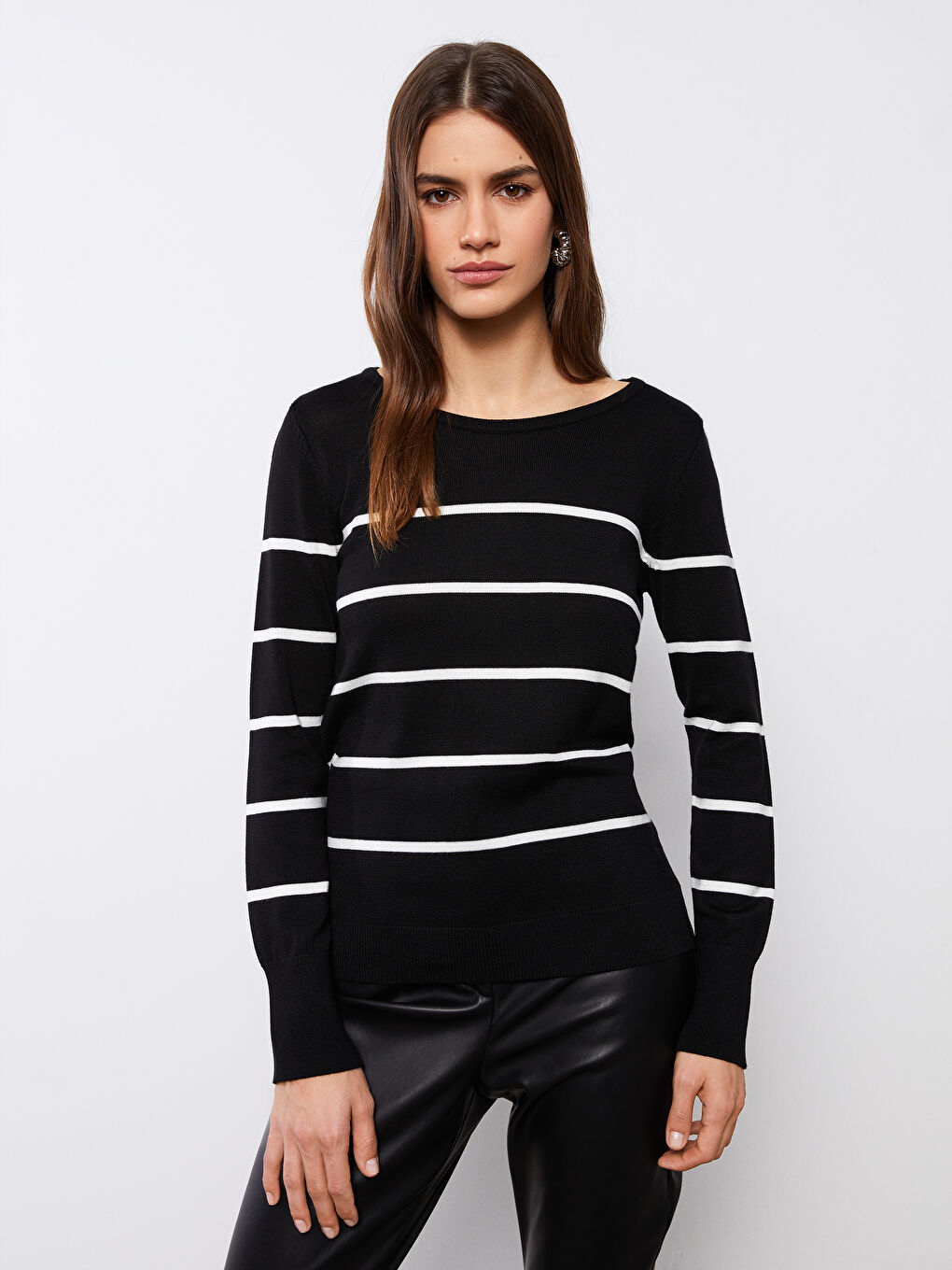 Siyah Bisiklet Yaka Çizgili Uzun Kollu Kadın Triko Kazak-1