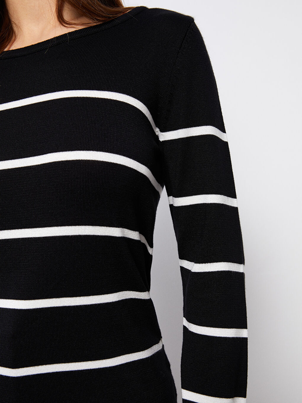 Siyah Bisiklet Yaka Çizgili Uzun Kollu Kadın Triko Kazak-3