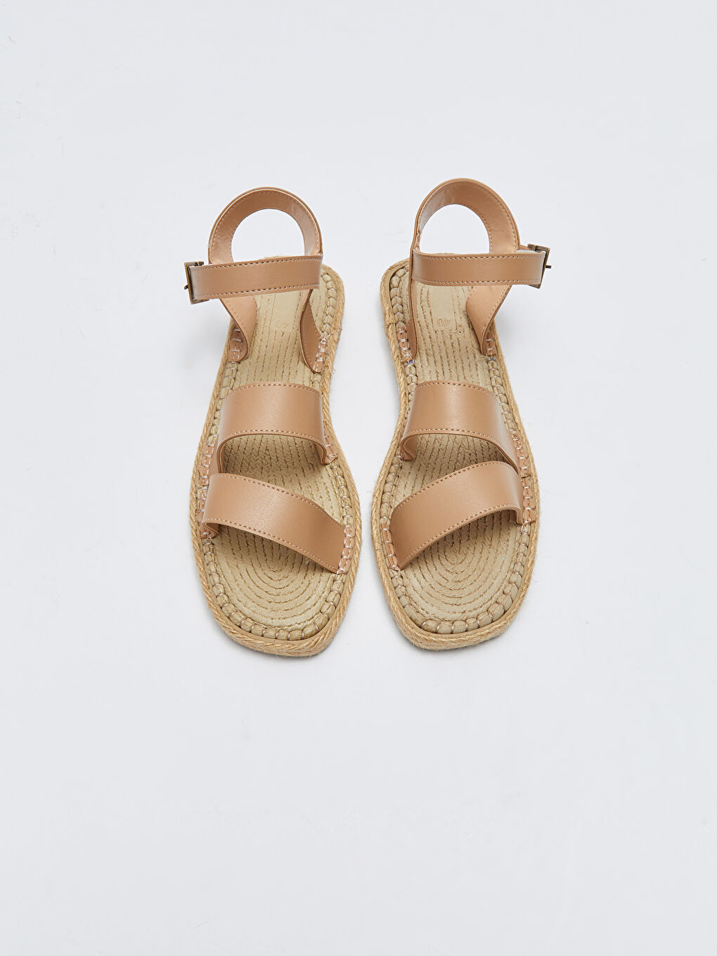 صنادل للسيدات بتفصيلة إبزيم وشريط مزدوج-2