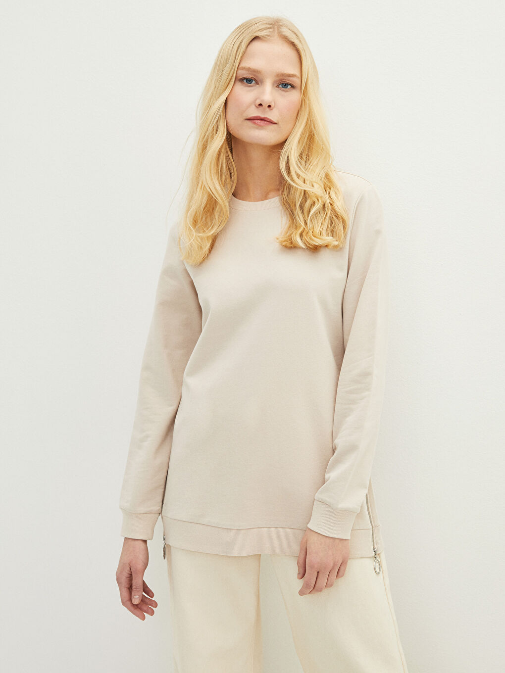 Gri Bisiklet Yaka Oversize Kadın Sweatshirt-3