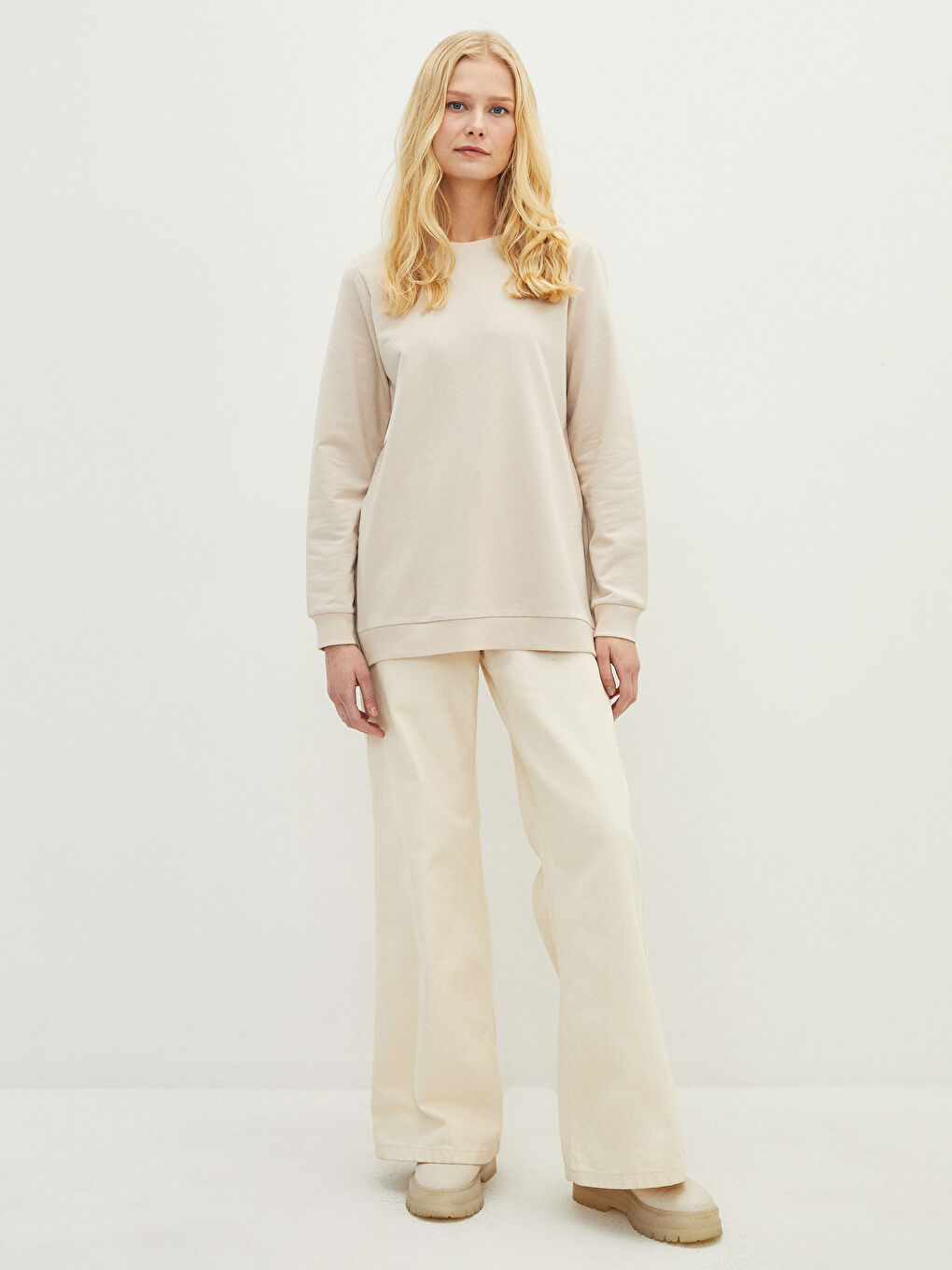 Gri Bisiklet Yaka Oversize Kadın Sweatshirt-5