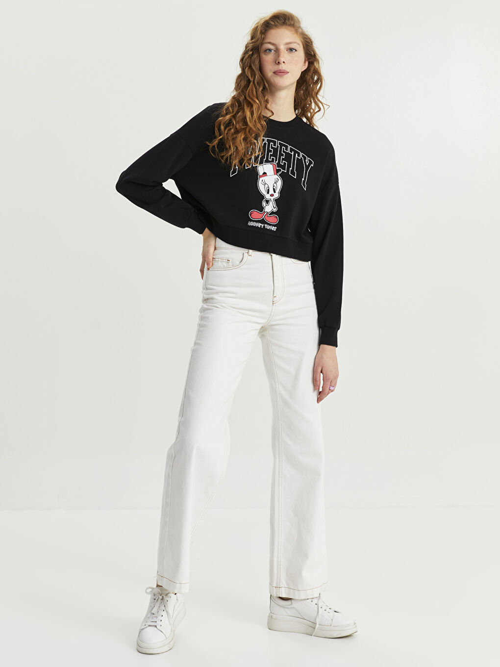 Siyah Bisiklet Yaka Tweety Baskılı Uzun Kollu Kadın Sweatshirt-2