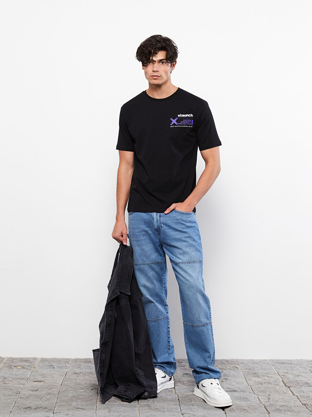 Siyah Bisiklet Yaka Kısa Kollu Baskılı Penye Erkek Tişört