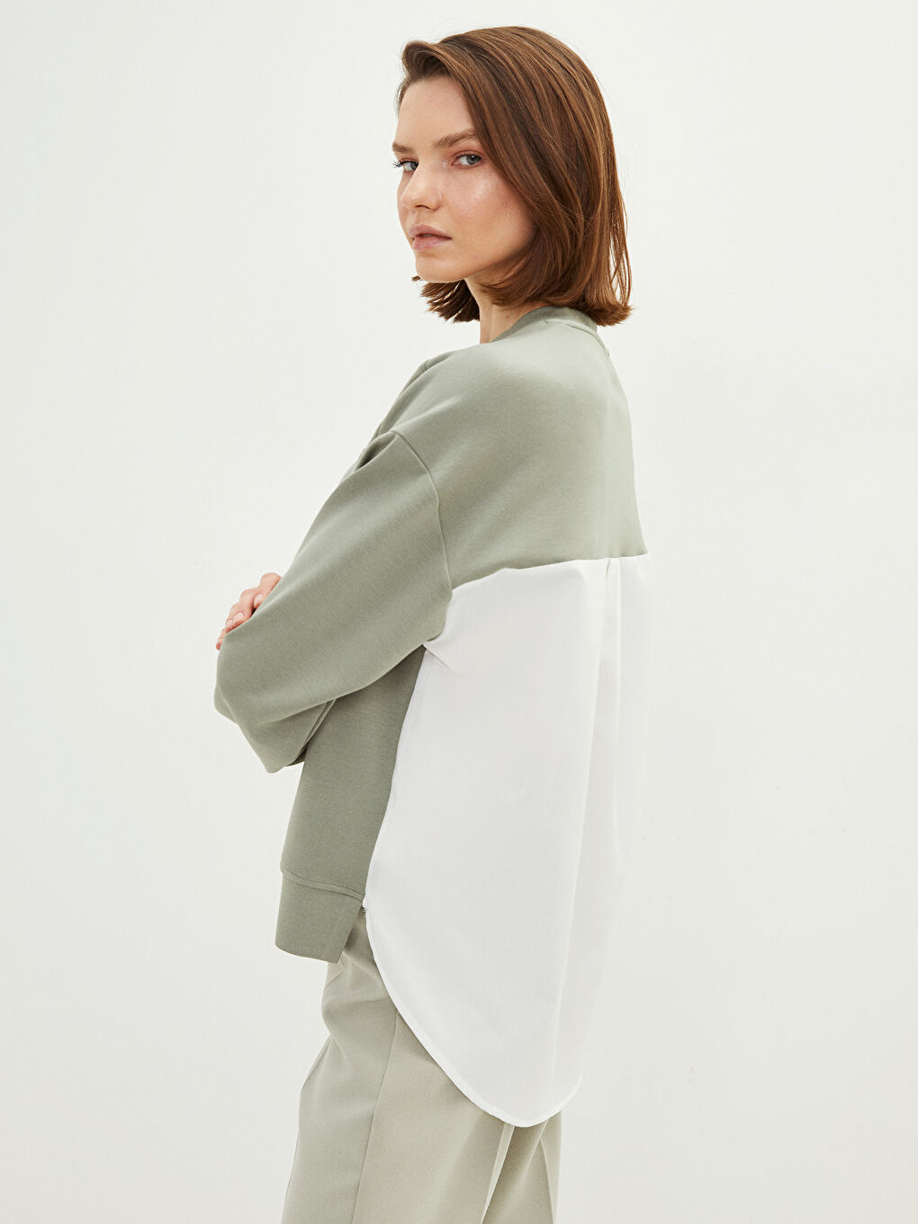 Haki Bisiklet Yaka Oversize Kadın Sweatshirt-1