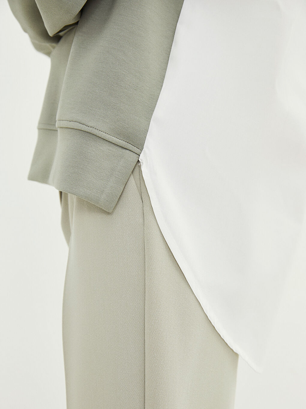 Haki Bisiklet Yaka Oversize Kadın Sweatshirt-3