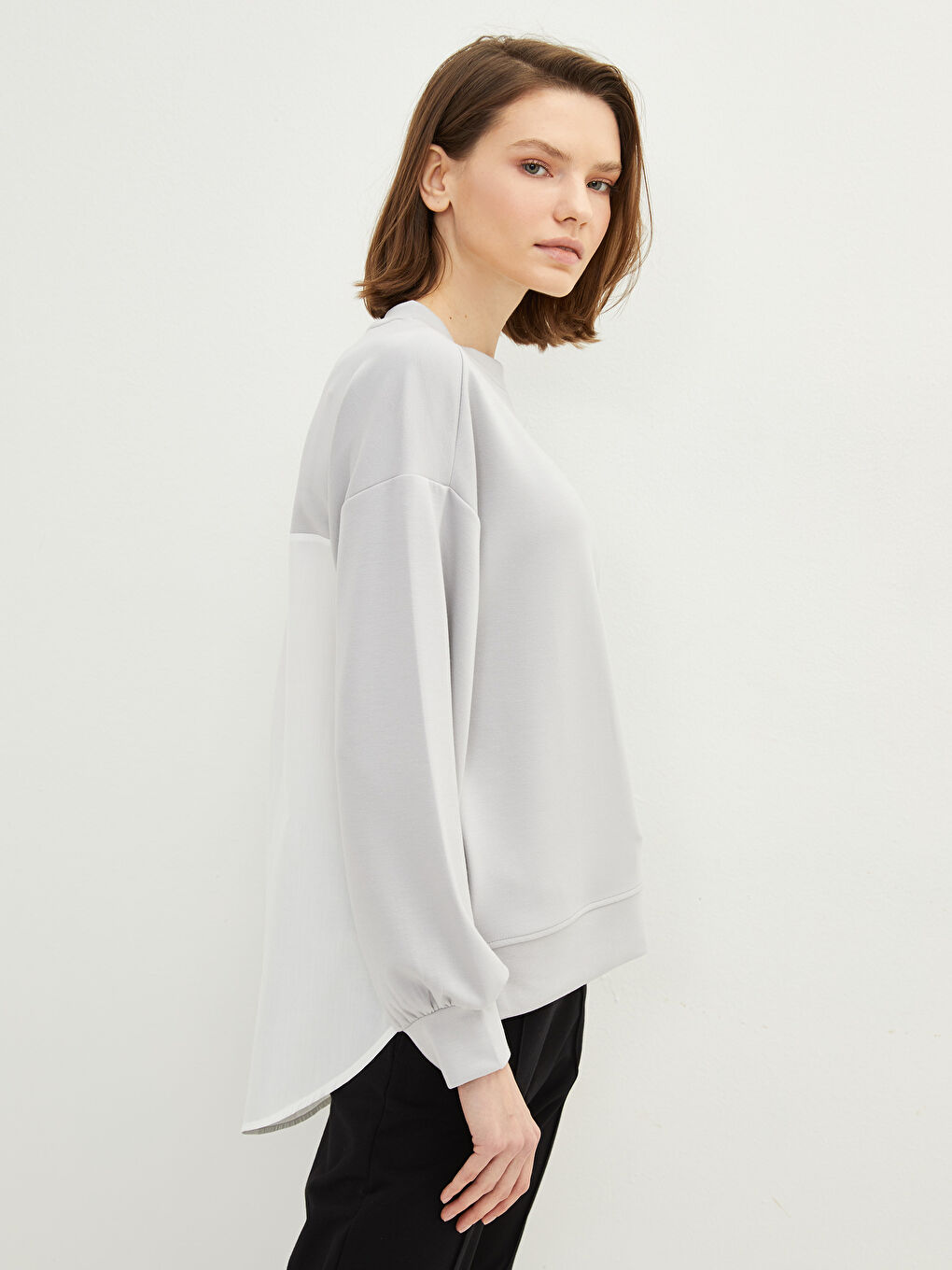 Gri Bisiklet Yaka Oversize Kadın Sweatshirt