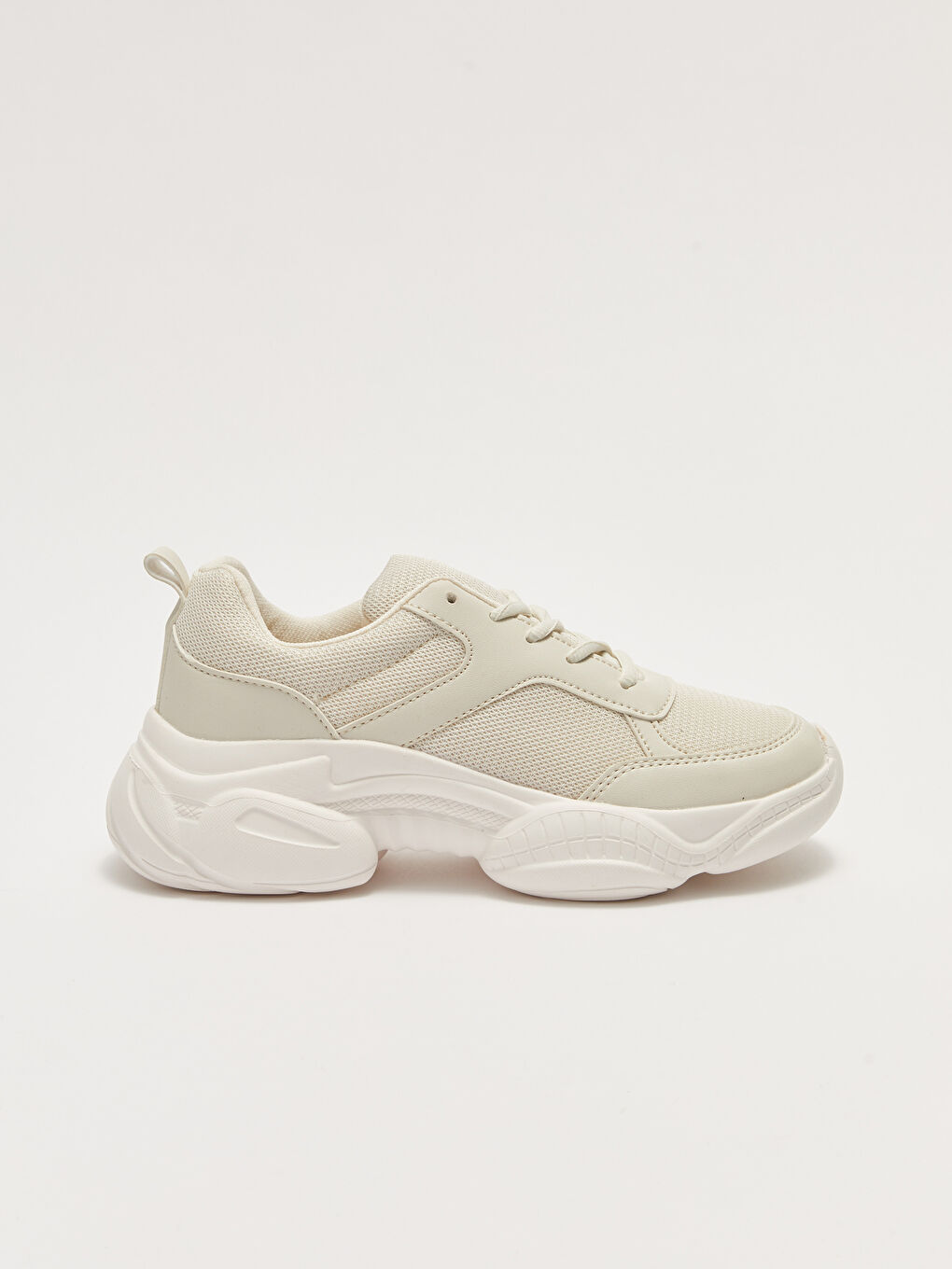 Beyaz File Detaylı Kalın Taban Kadın Aktif Spor Ayakkabı-4