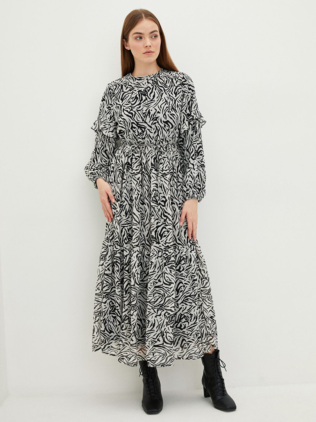 Siyah Bisiklet Yaka Desenli Uzun Kollu Kadın Şifon Elbise-2