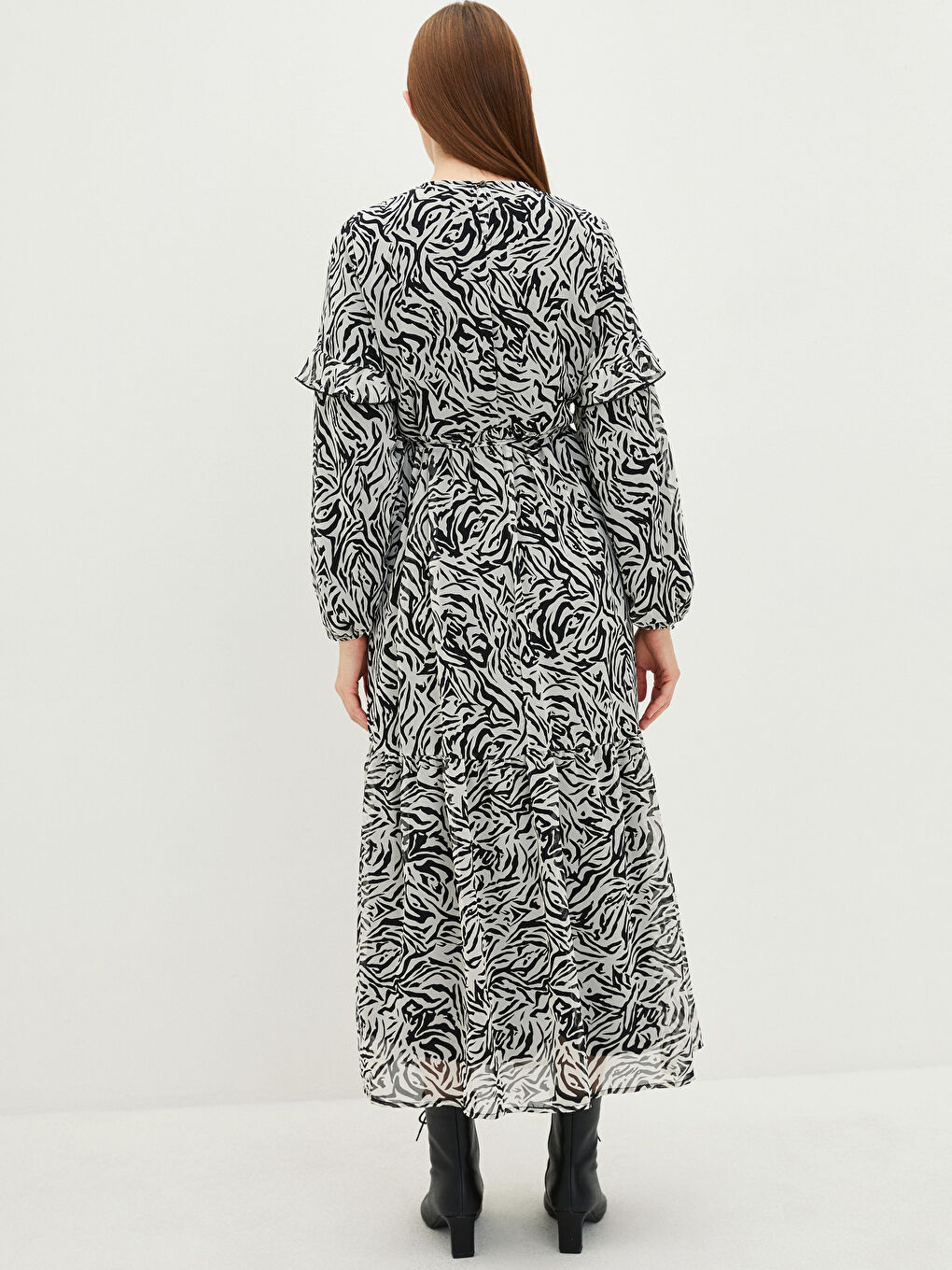 Siyah Bisiklet Yaka Desenli Uzun Kollu Kadın Şifon Elbise-4