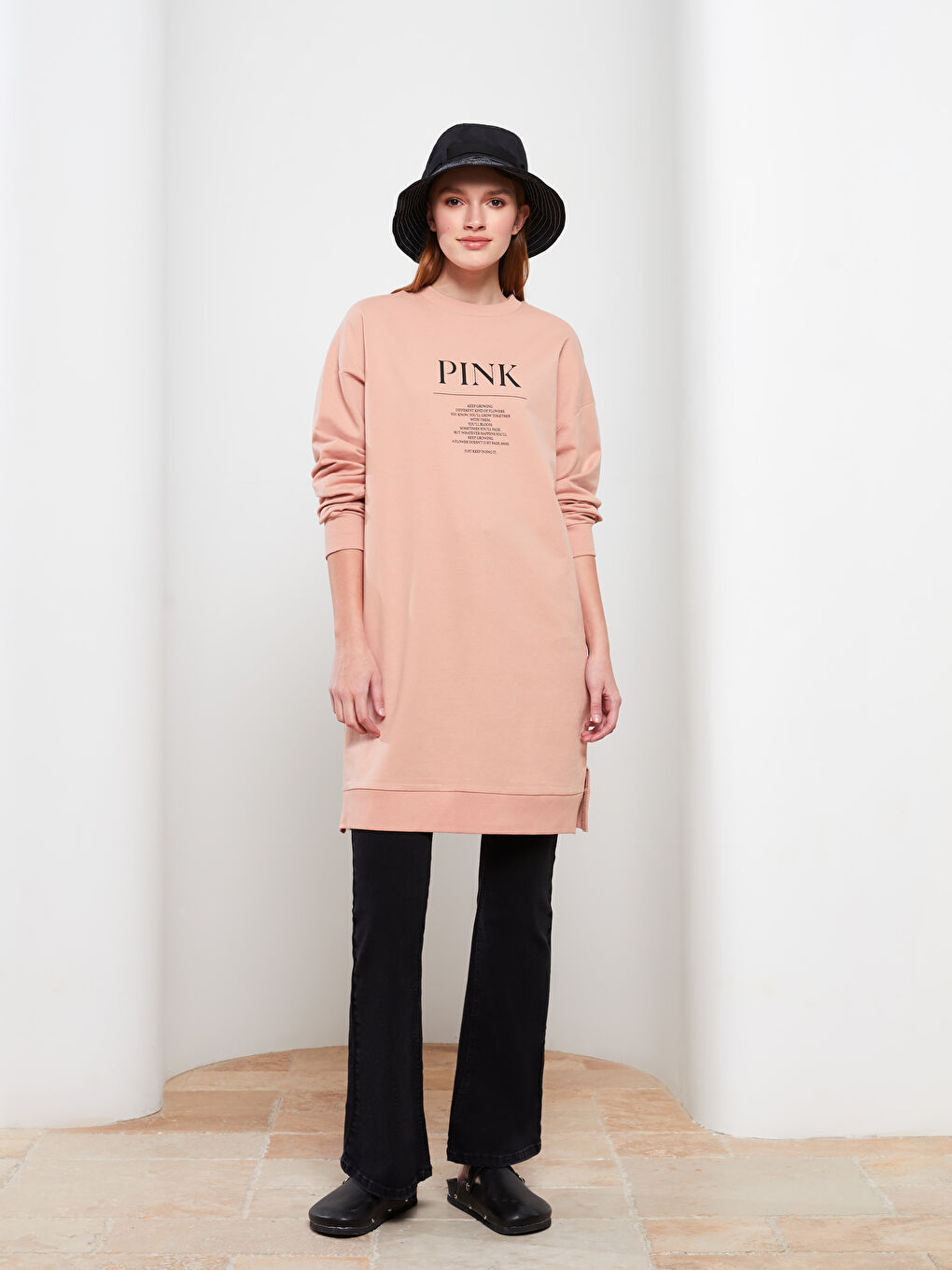 Pembe Bisiklet Yaka Yazı Baskılı Uzun Kollu Oversize Kadın Sweatshirt Tunik