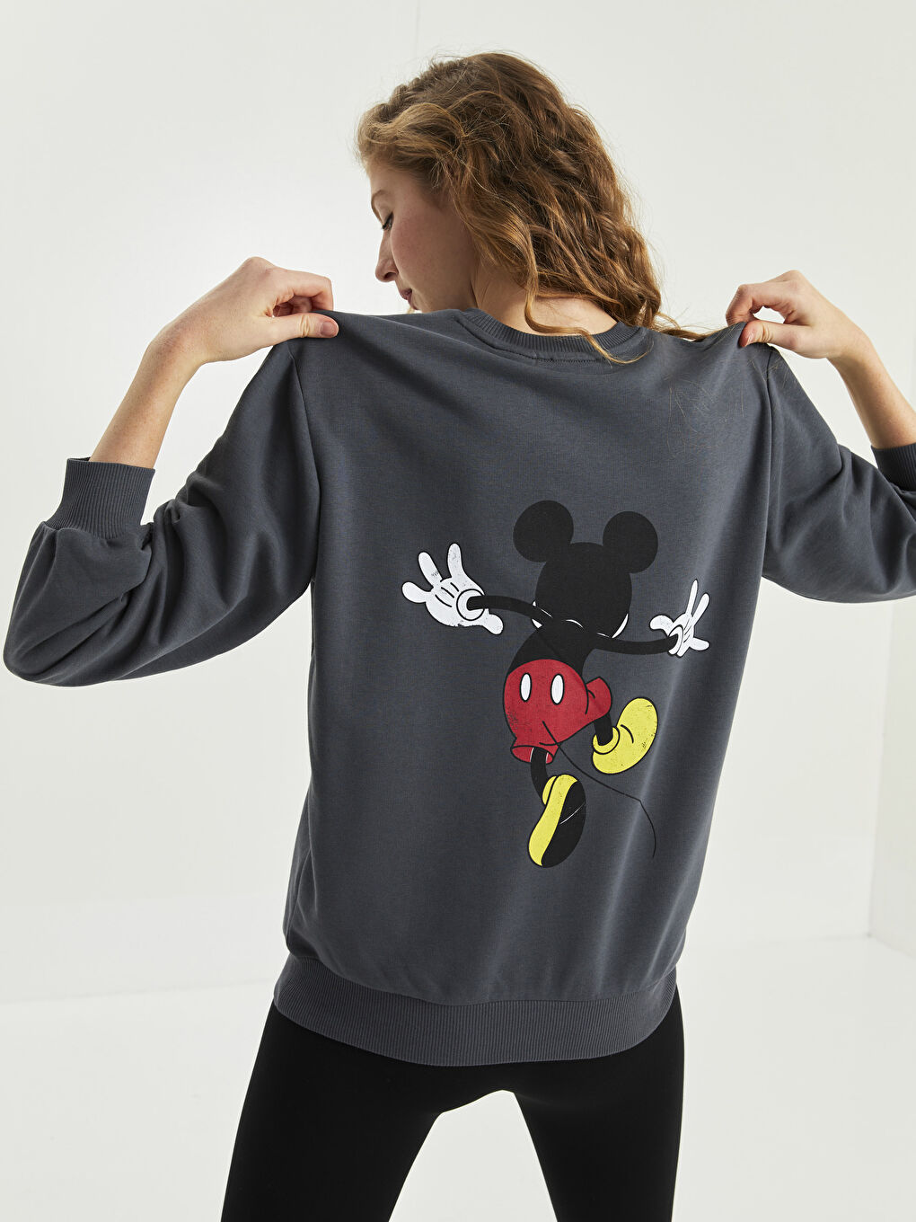 Gri Bisiklet Yaka Mickey Mouse Bask l Uzun Kollu Kad n Sweatshirt S2CY83Z8 HJU LCW