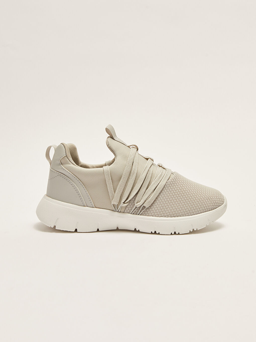 Gri Süs Bağcıklı Kadın Spor Ayakkabı-1