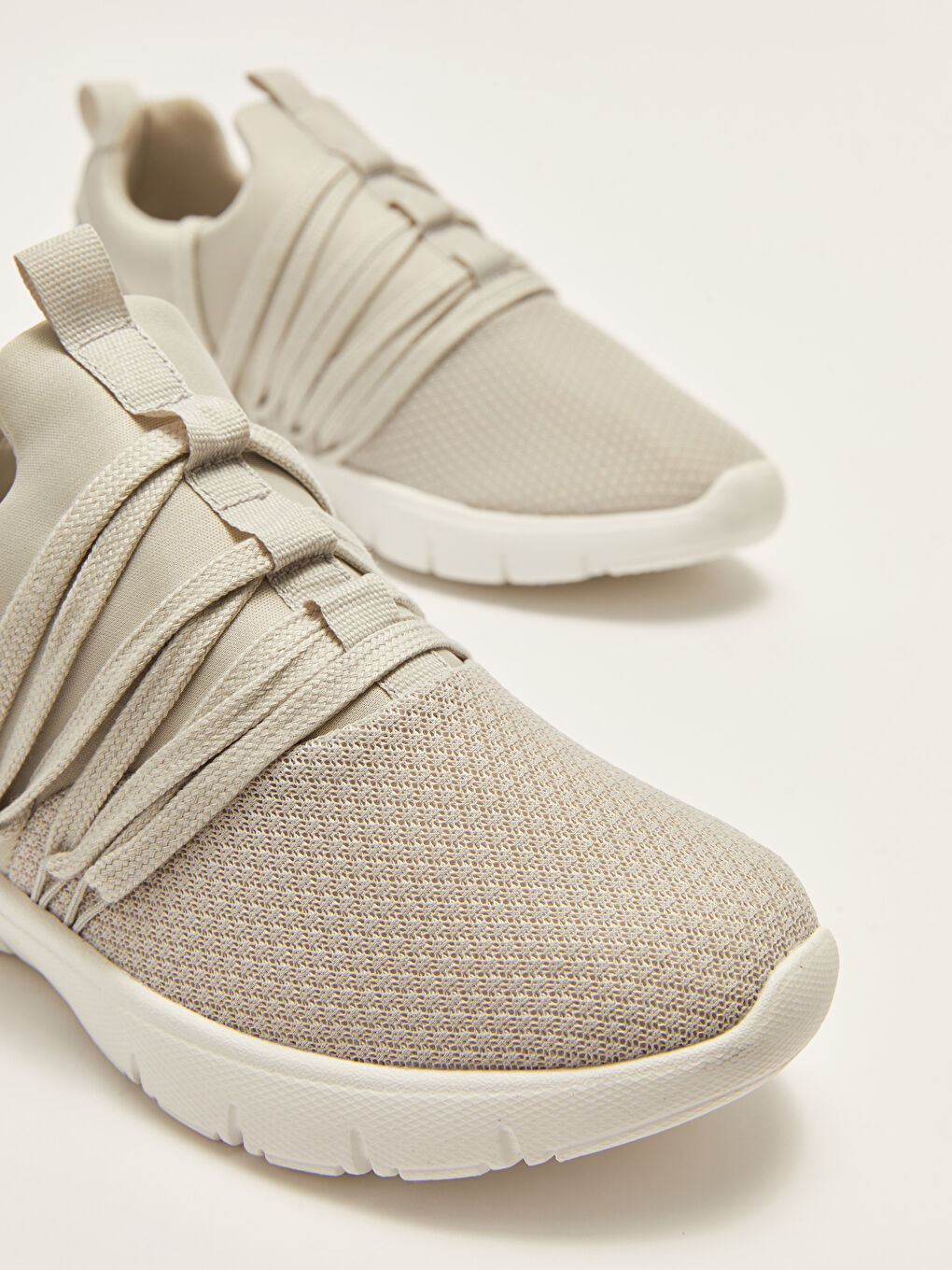 Gri Süs Bağcıklı Kadın Spor Ayakkabı-5