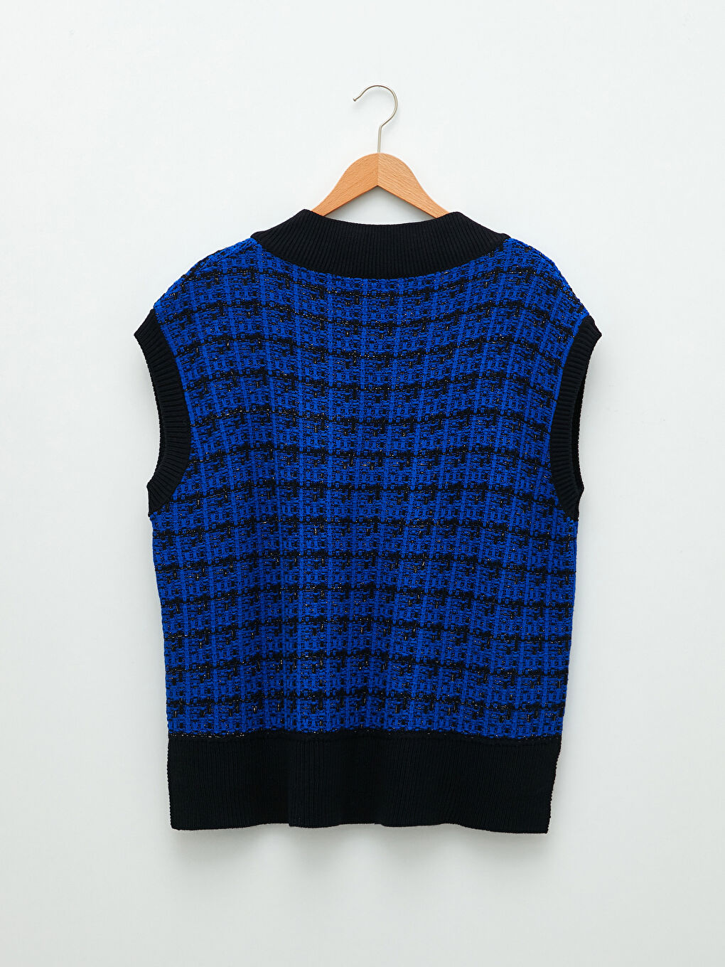 Mavi V Yaka Desenli Kadın Süveter-5