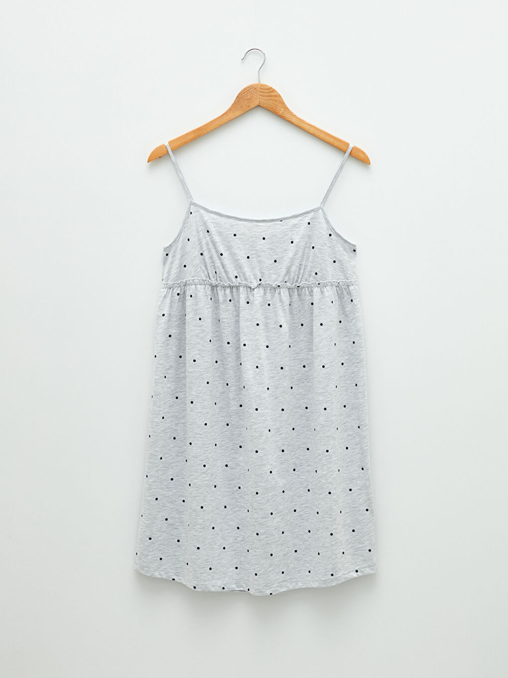 قميص نوم مطبوع بياقة على شكل حرف U بِحَمّالات للسيدات-4