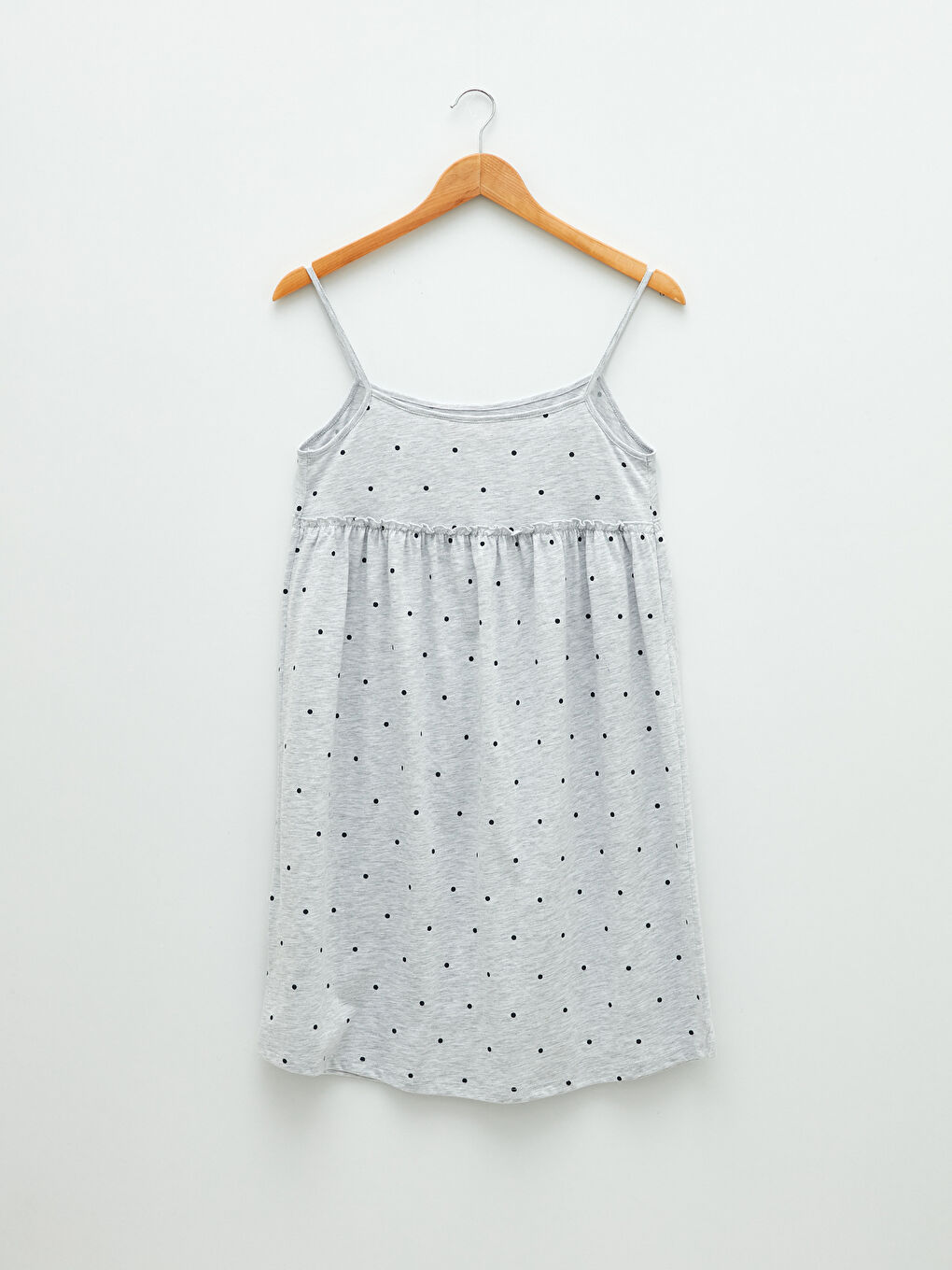 قميص نوم مطبوع بياقة على شكل حرف U بِحَمّالات للسيدات-5