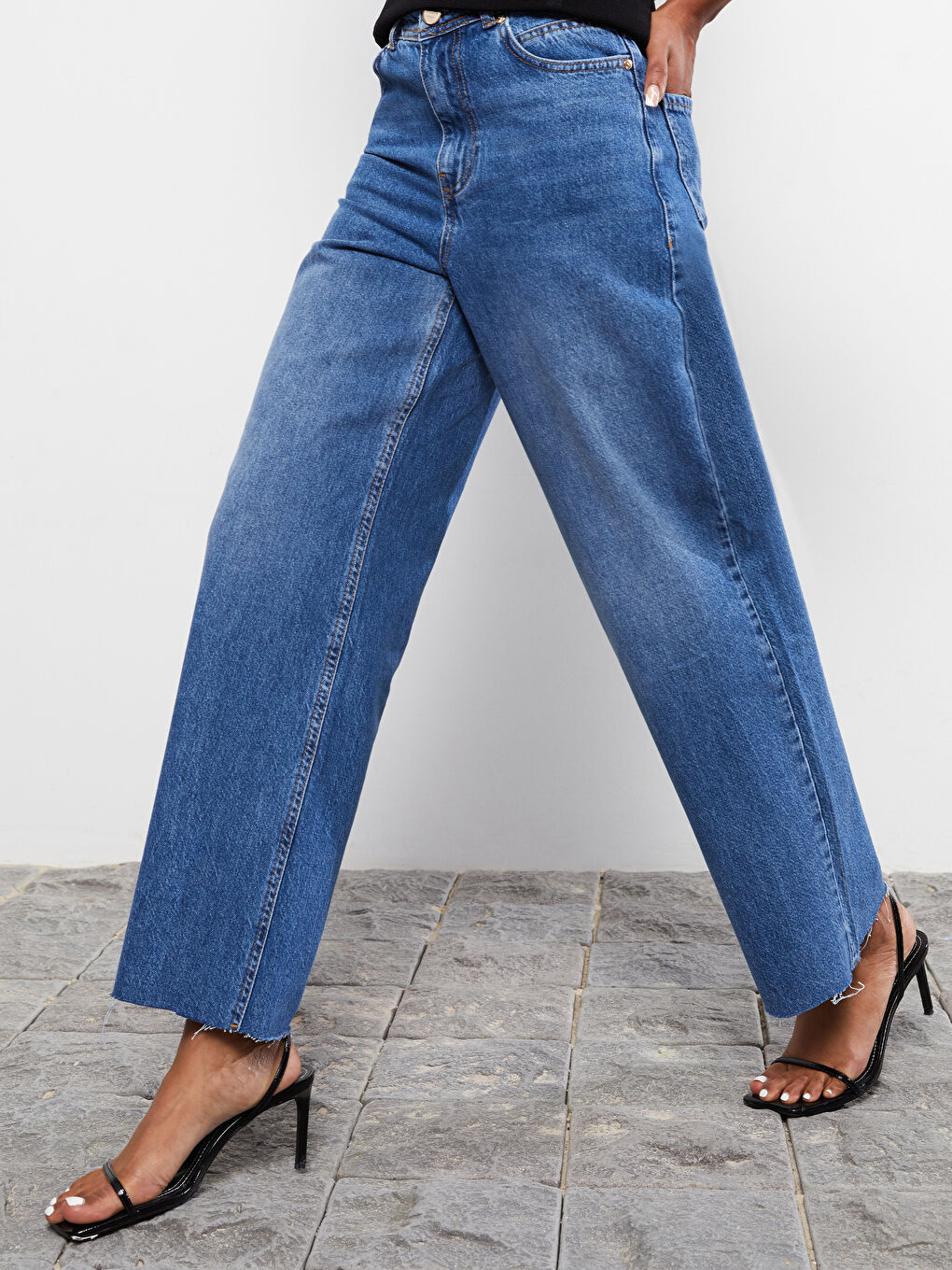 İndigo Yüksek Bel Wideleg Cep Detaylı Kadın Rodeo Jean Pantolon-5