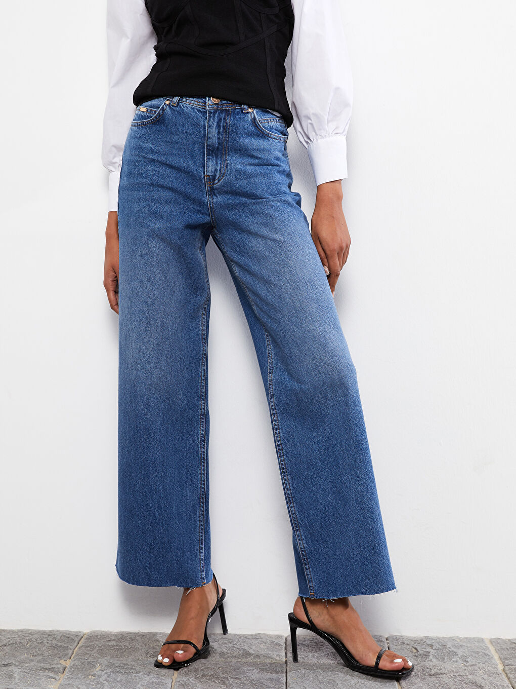 İndigo Yüksek Bel Wideleg Cep Detaylı Kadın Rodeo Jean Pantolon-6