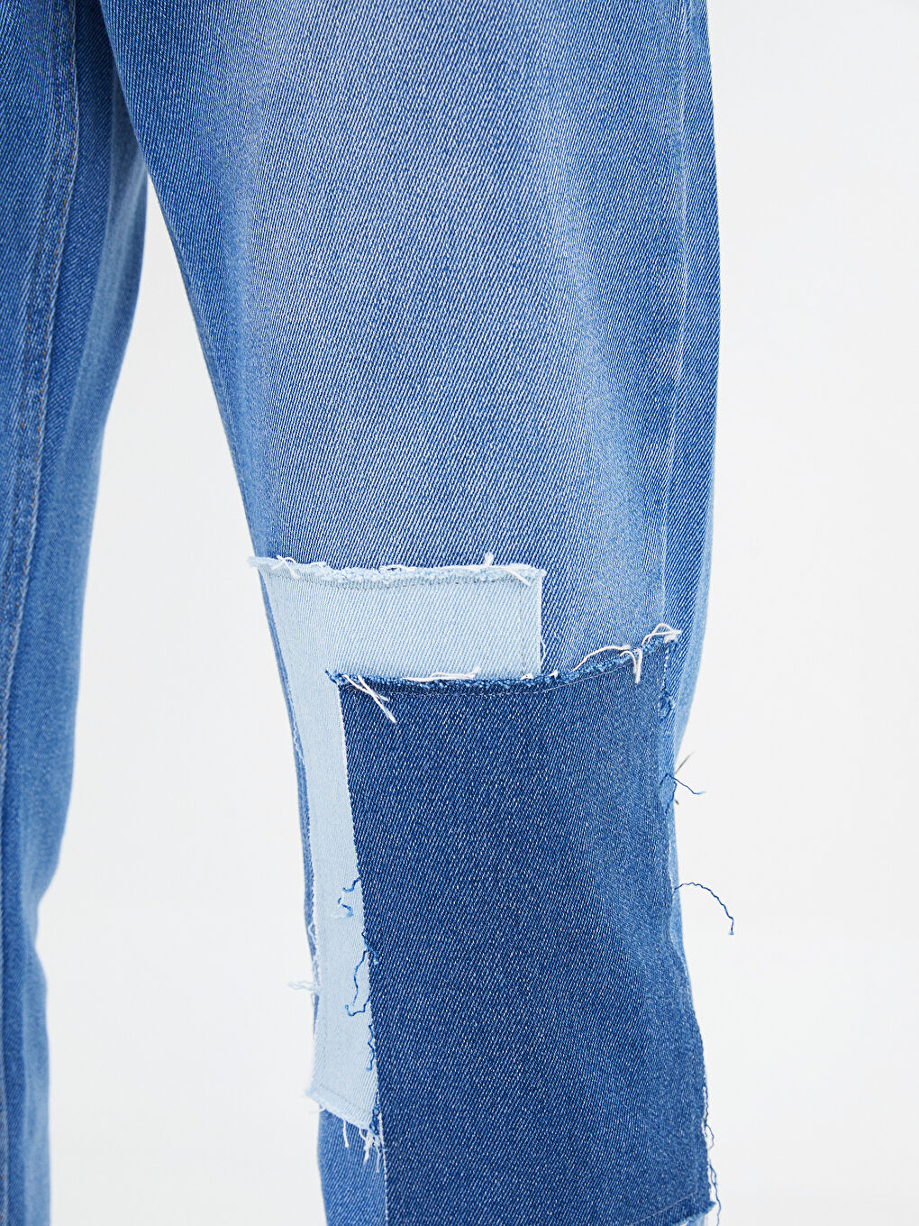 700 Straight Fit Men's Jeans-4