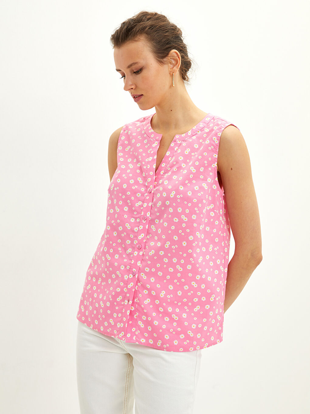 Henley Neckline Floral Sleeveless Poplin Women's Blouse-1