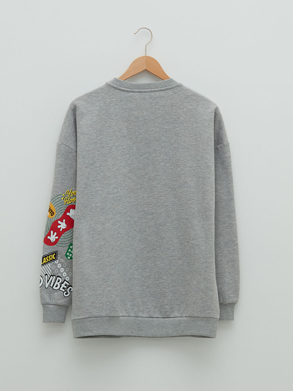 Gri Bisiklet Yaka Mickey Mouse Baskılı Uzun Kollu Kadın Sweatshirt-6