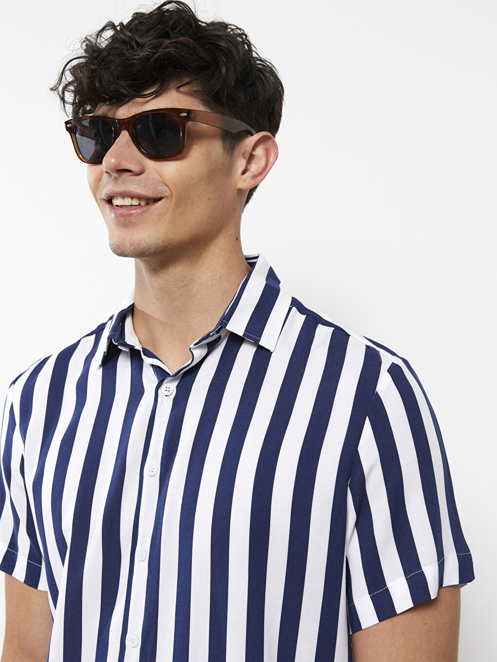 Lacivert Regular Fit Kısa Kollu Çizgili Poplin Erkek Gömlek-2