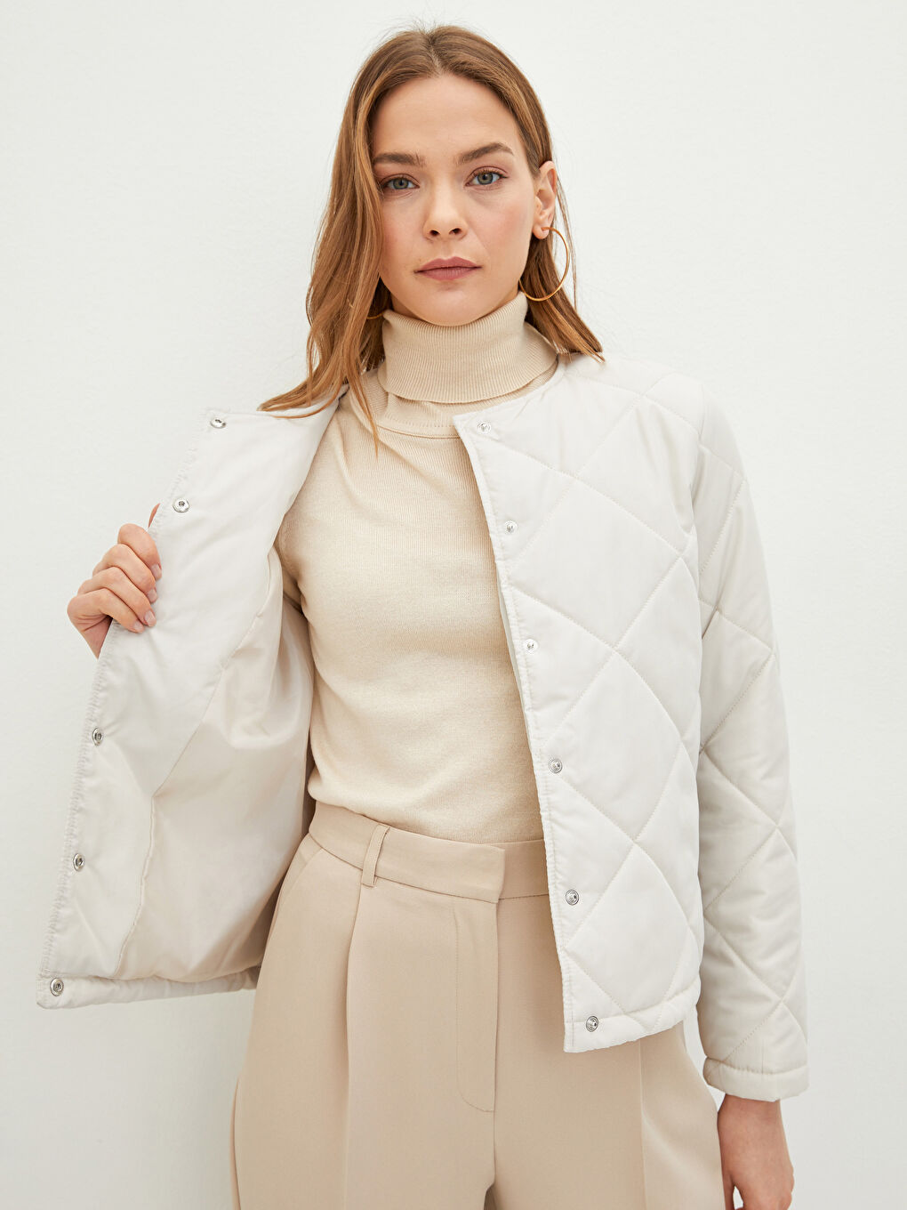 Geacă din puf pentru Femei cu Guler Rotund, Model Matlasat, Mânecă Lungă-2