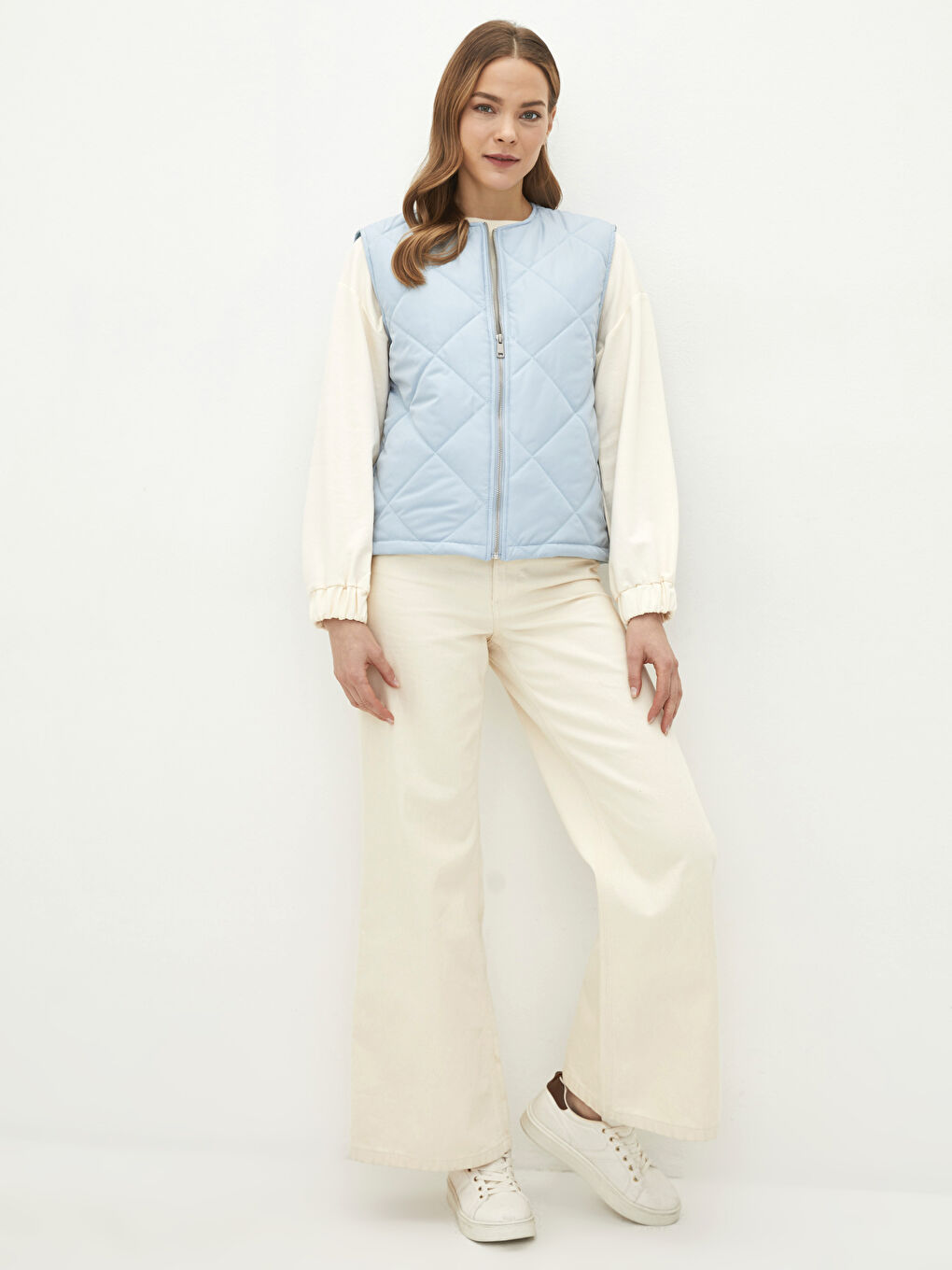 فيست منتفخ منقوش بياقة دائرية للسيدات-2