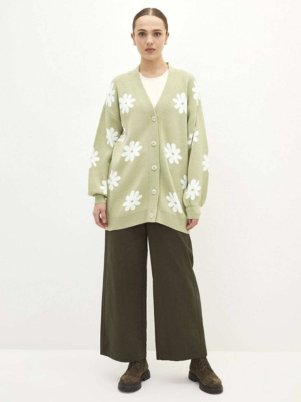 Yeşil V Yaka Çiçekli Uzun Kollu Kadın Triko Hırka-2