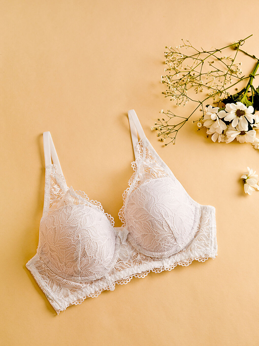 Beyaz Balenli Dolgusuz Dantelli Bride Fantezi Tişört Sütyen