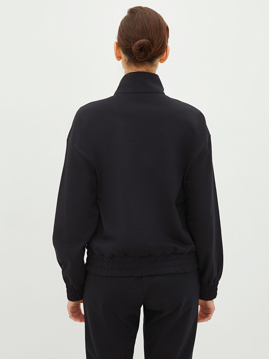 Siyah Dik Yaka Düz Uzun Kollu Kadın Sweatshirt-4