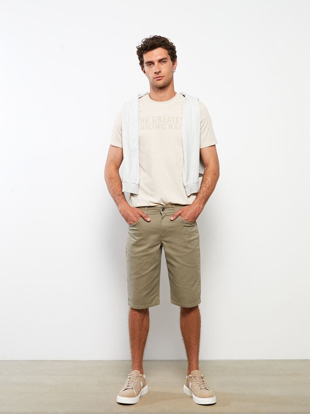 Haki Standart Kalıp Bermuda Erkek Şort-1