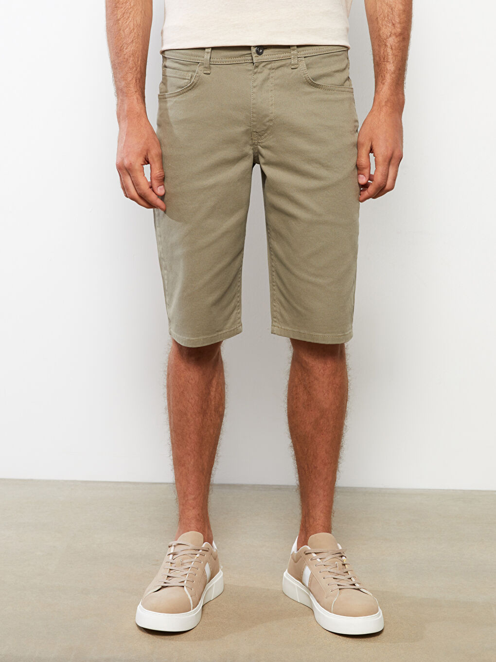 Haki Standart Kalıp Bermuda Erkek Şort-3