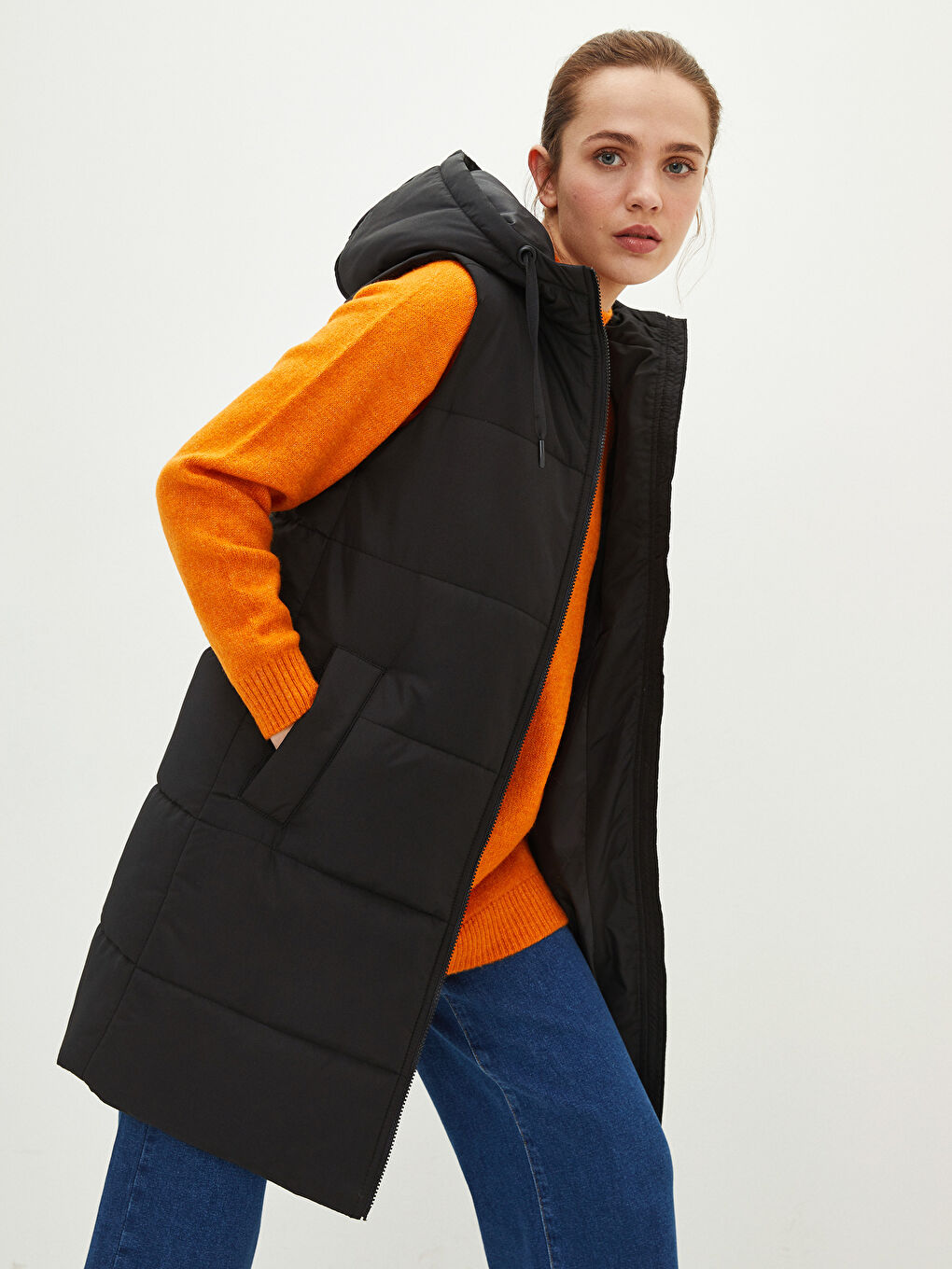 Hooded Plain Pocket Detailed Women's Inflatable Vest-1